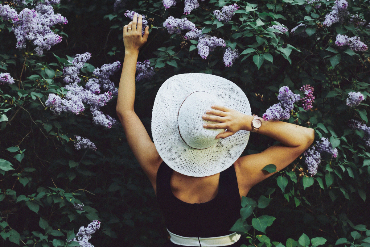 girl lavender unsplash?width=698&height=466&fit=crop&auto=webp&dpr=4