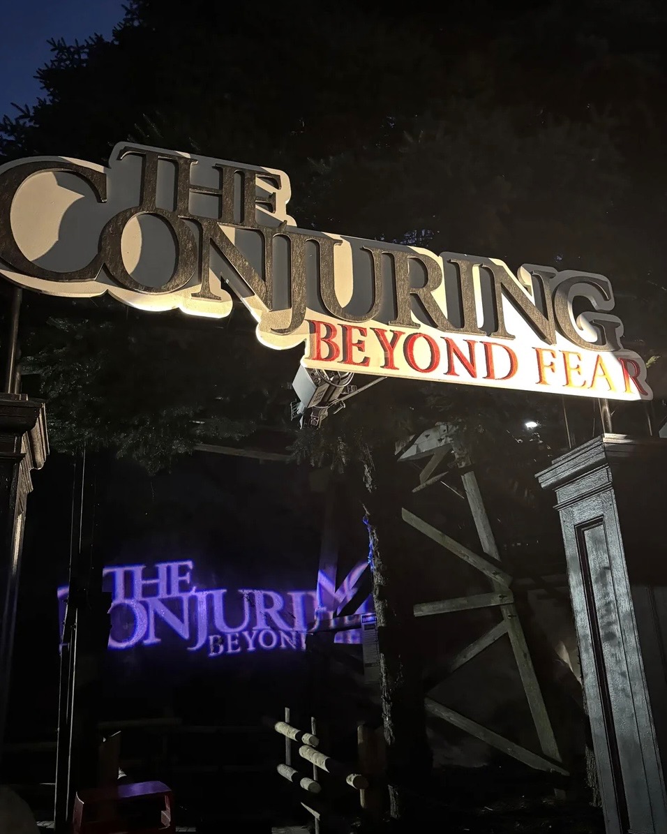 Canada\'s Wonderland\'s new interactive experience at halloween haunt \