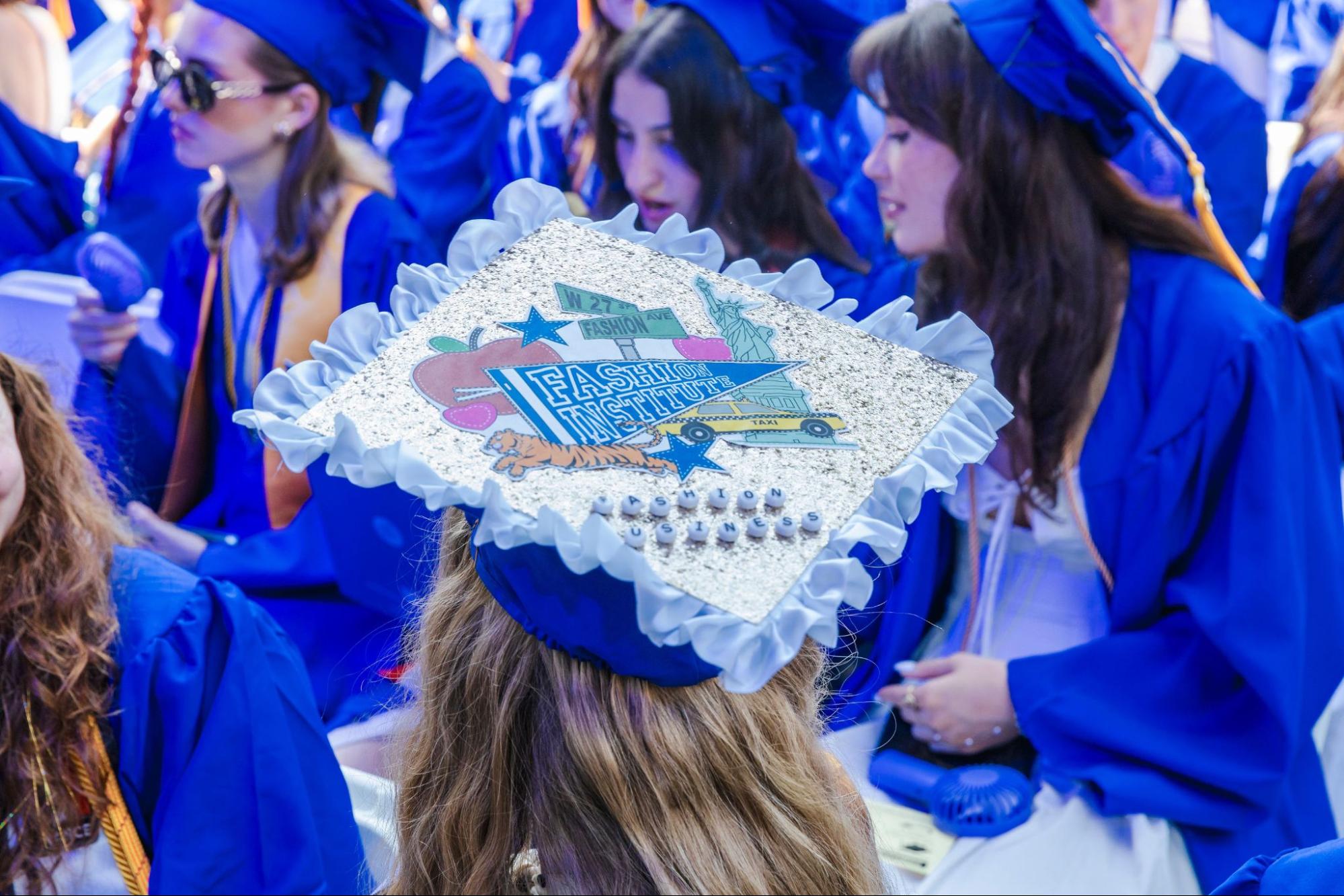 fit graduation caps
