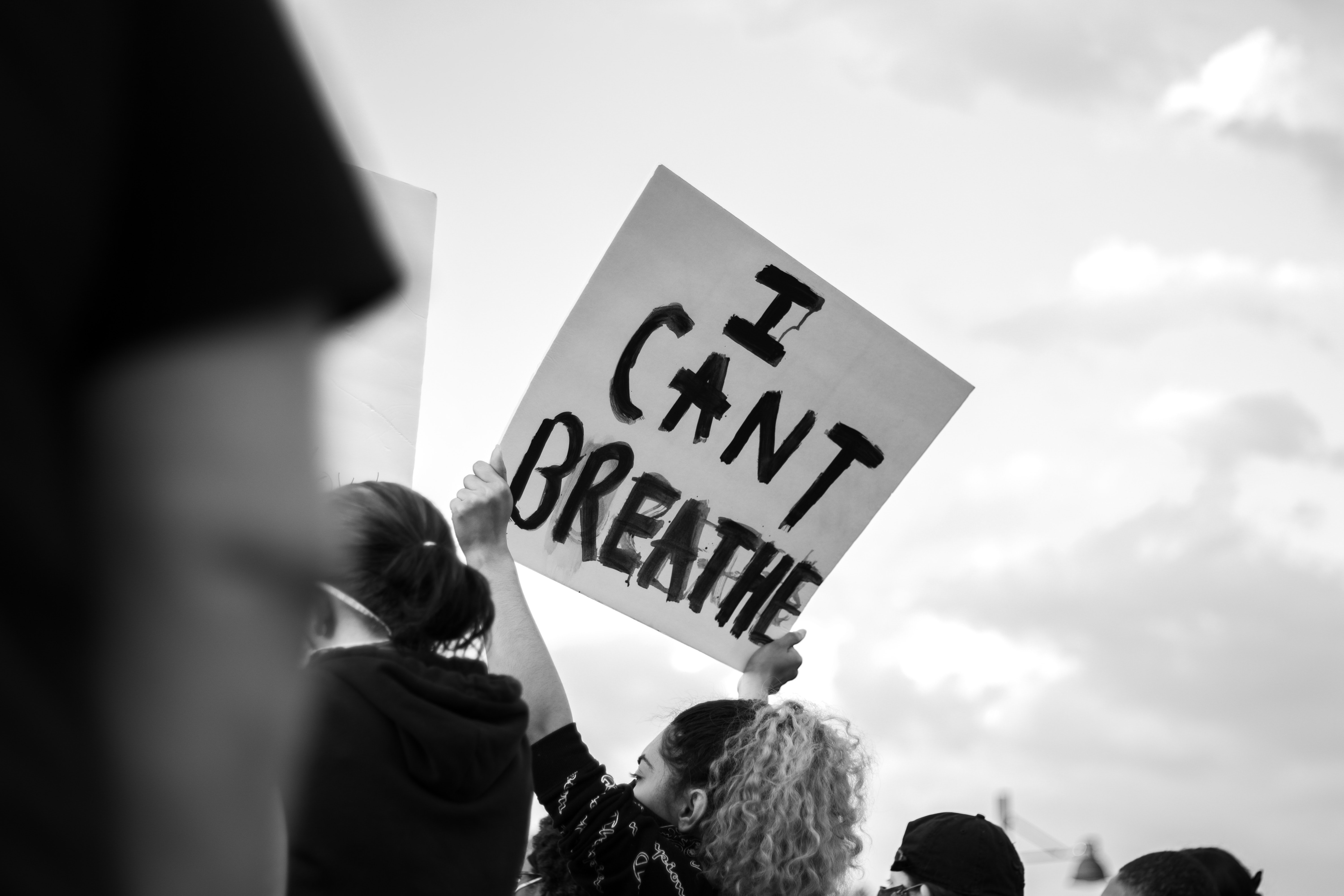 I cant breathe sign by Unsplash?width=698&height=466&fit=crop&auto=webp&dpr=4