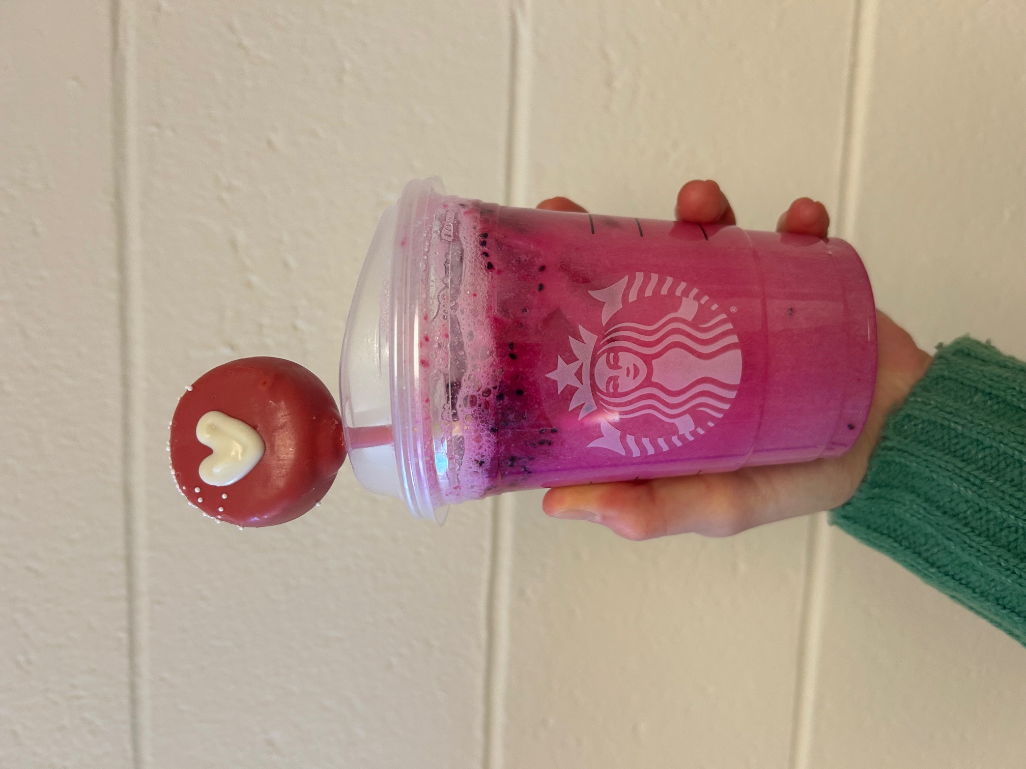 starbucks valentines day hack 2025