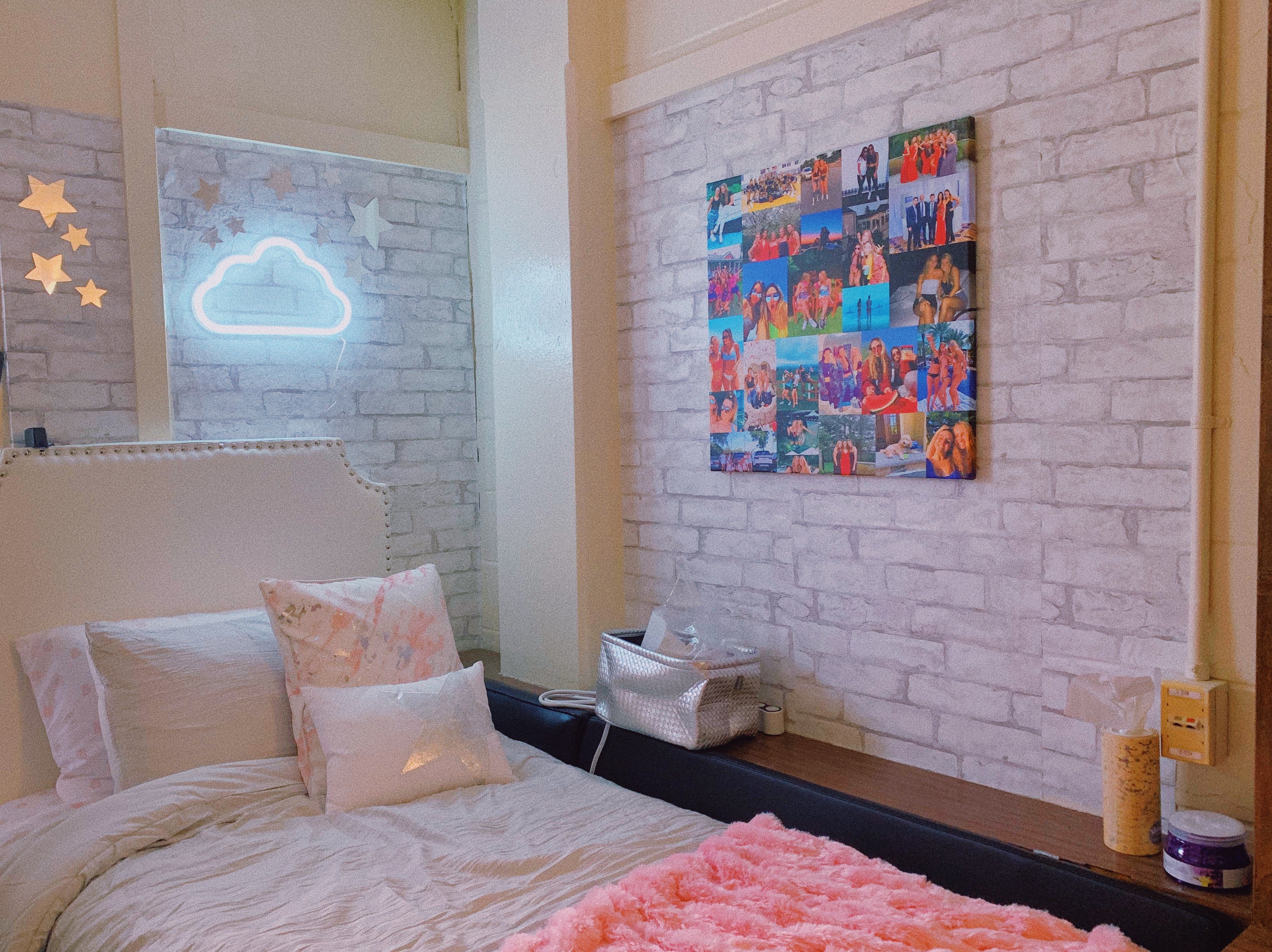 picture of dorm room