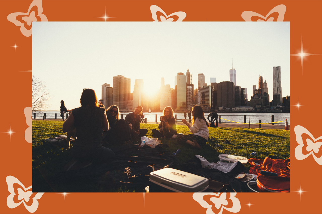 how to make friends in college?width=1024&height=1024&fit=cover&auto=webp&dpr=4