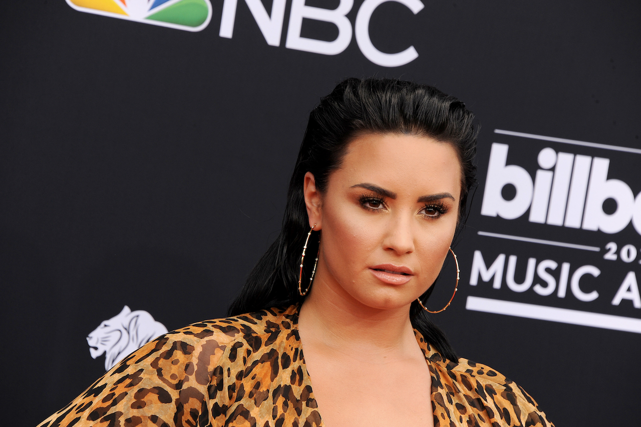 demi lovato?width=698&height=466&fit=crop&auto=webp&dpr=4