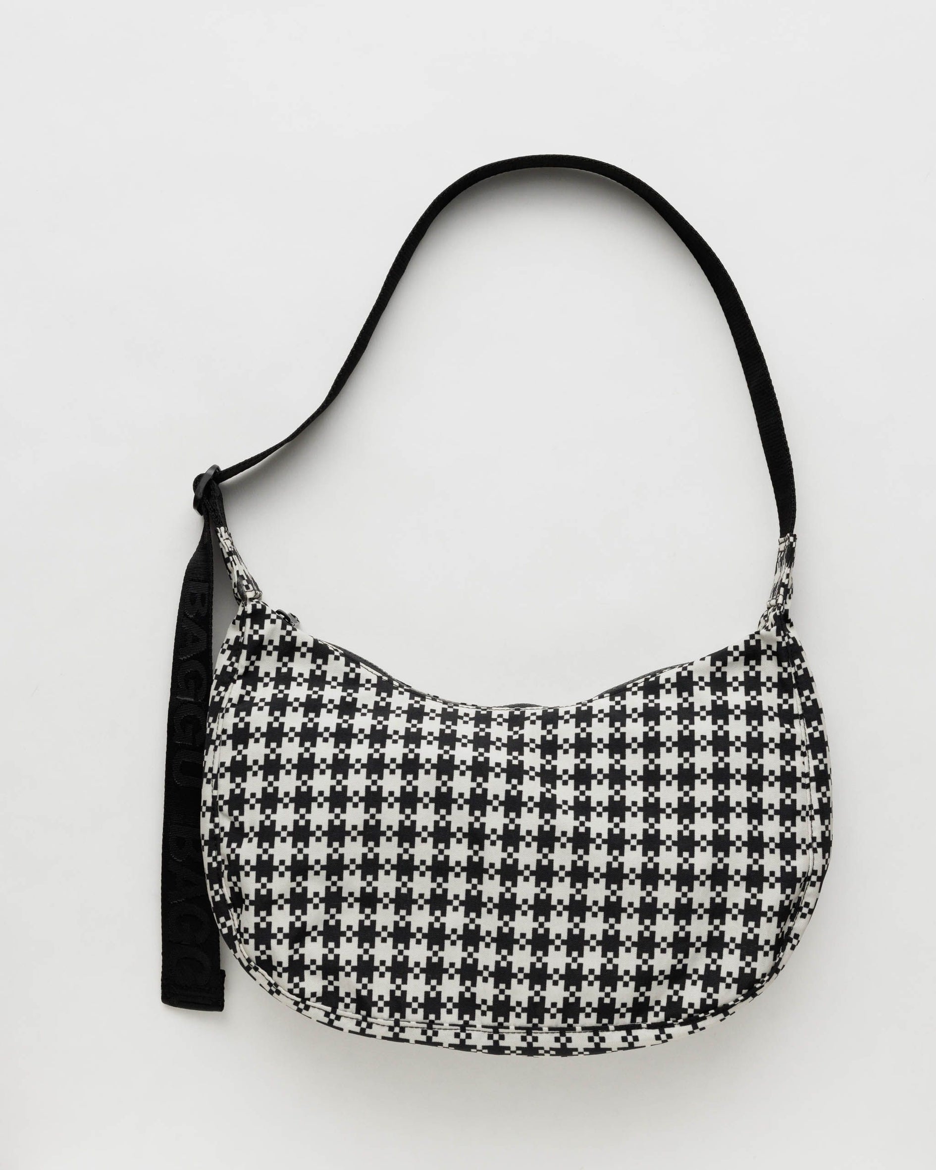 black and white gingham bag summer internship essentials