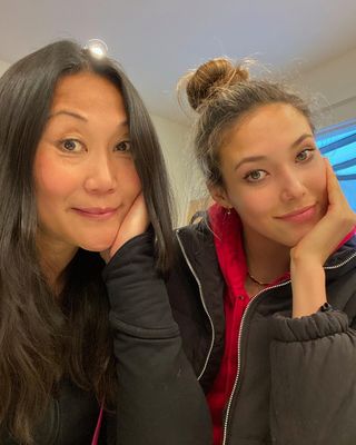 Eileen Gu?width=500&height=500&fit=cover&auto=webp&dpr=4