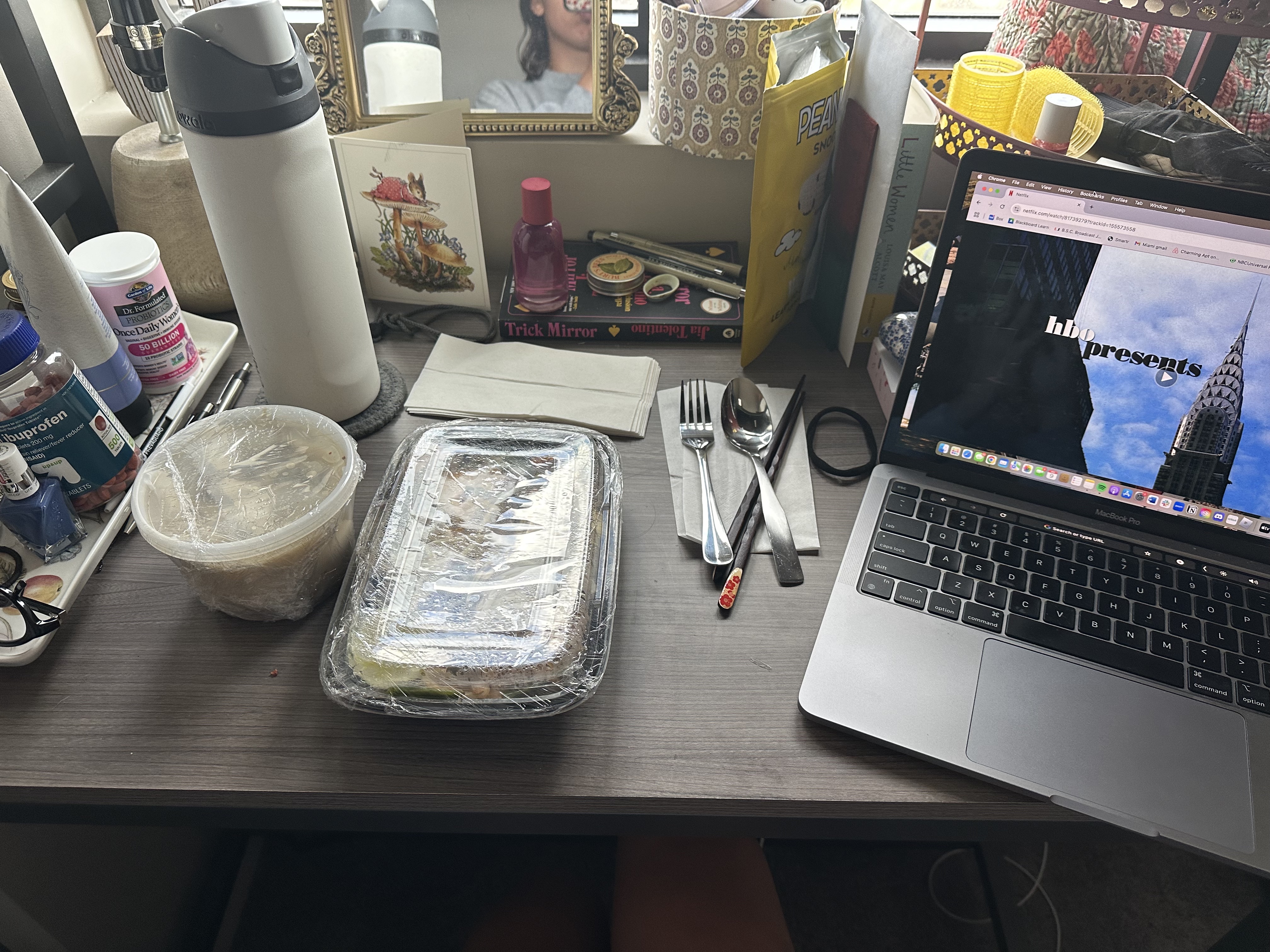 thai food?width=1024&height=1024&fit=cover&auto=webp&dpr=4