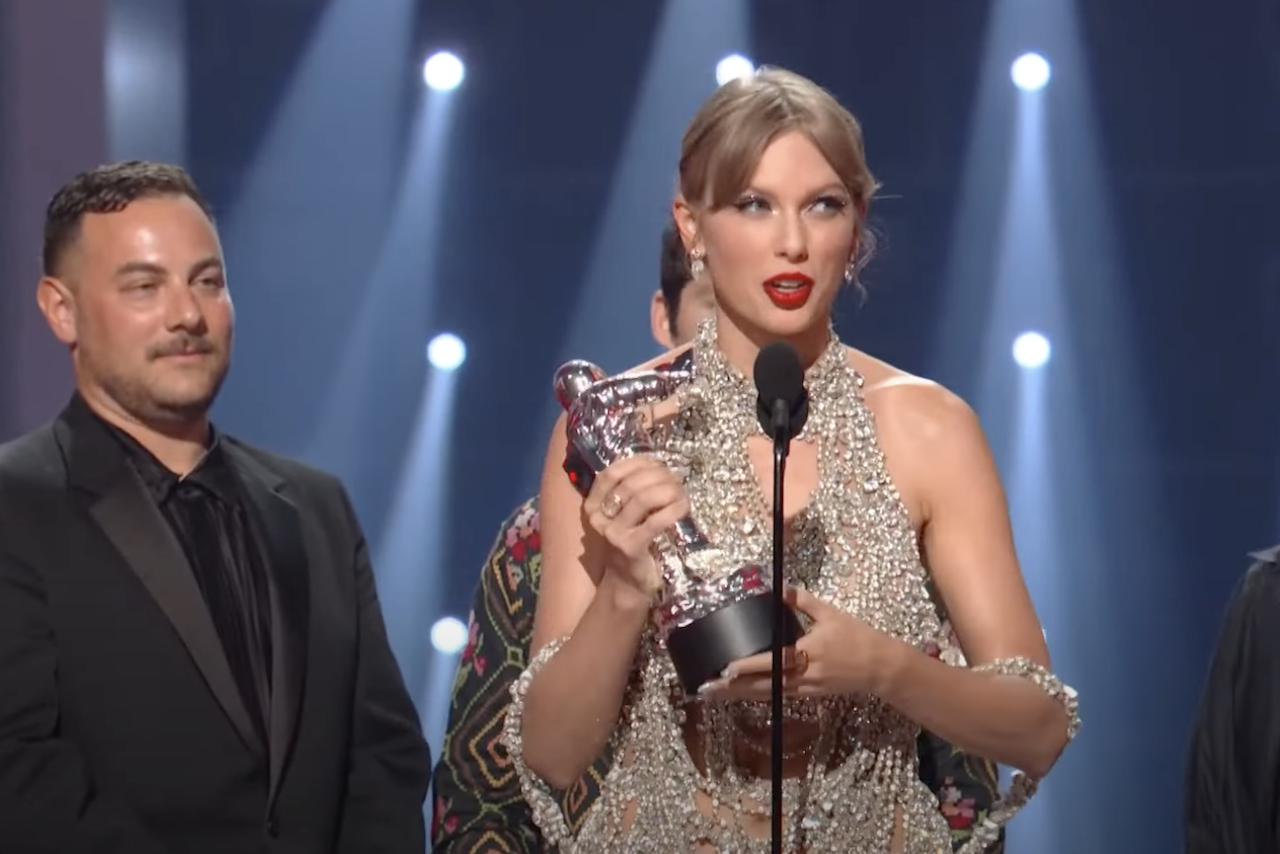 taylor swift midnights album announcement?width=500&height=500&fit=cover&auto=webp&dpr=4