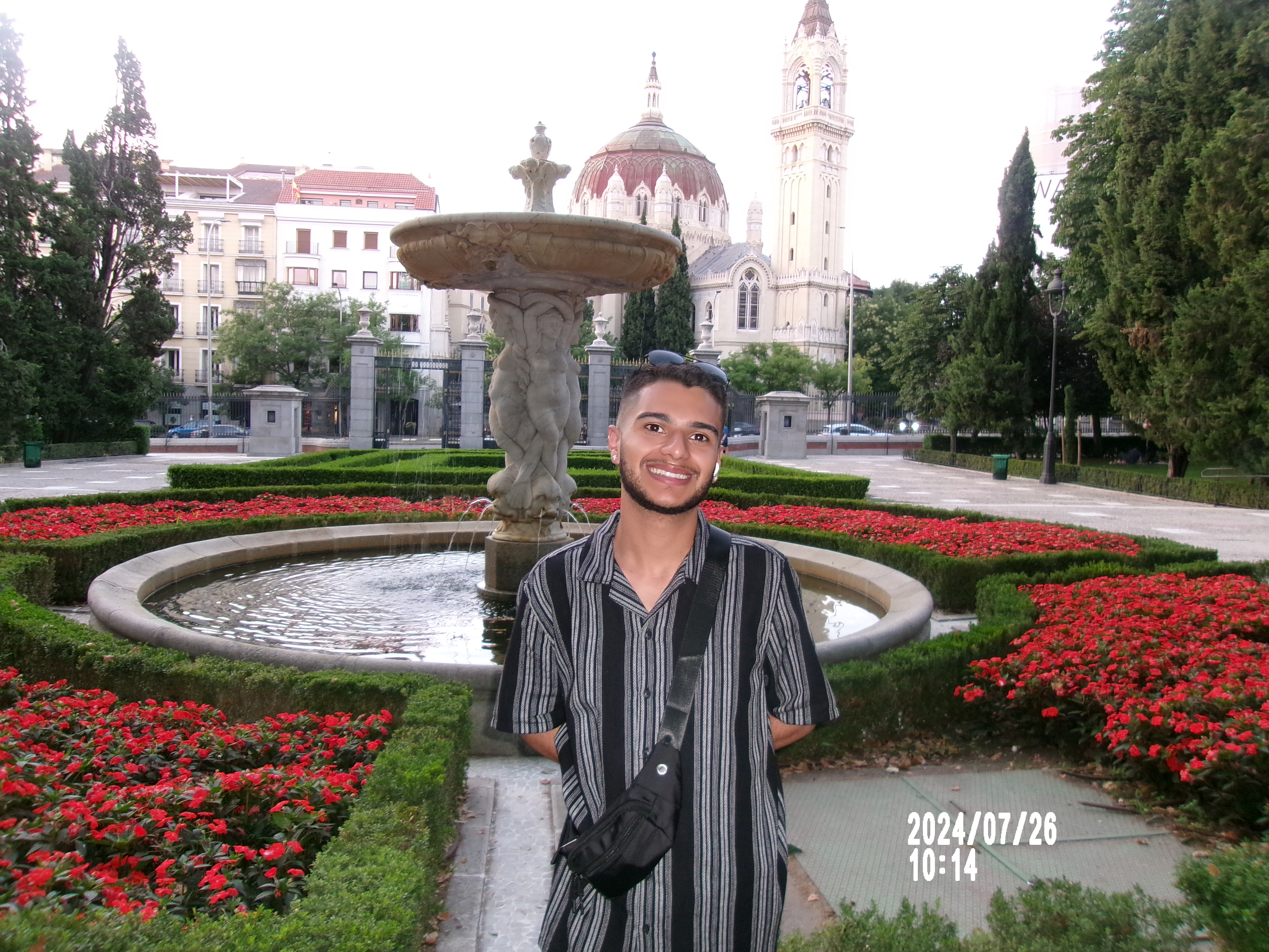 Starbucks coworker posed for interview picture