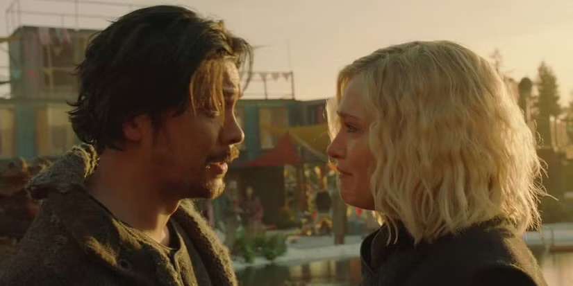 Photo of Bellamy and Clarke from The 100
