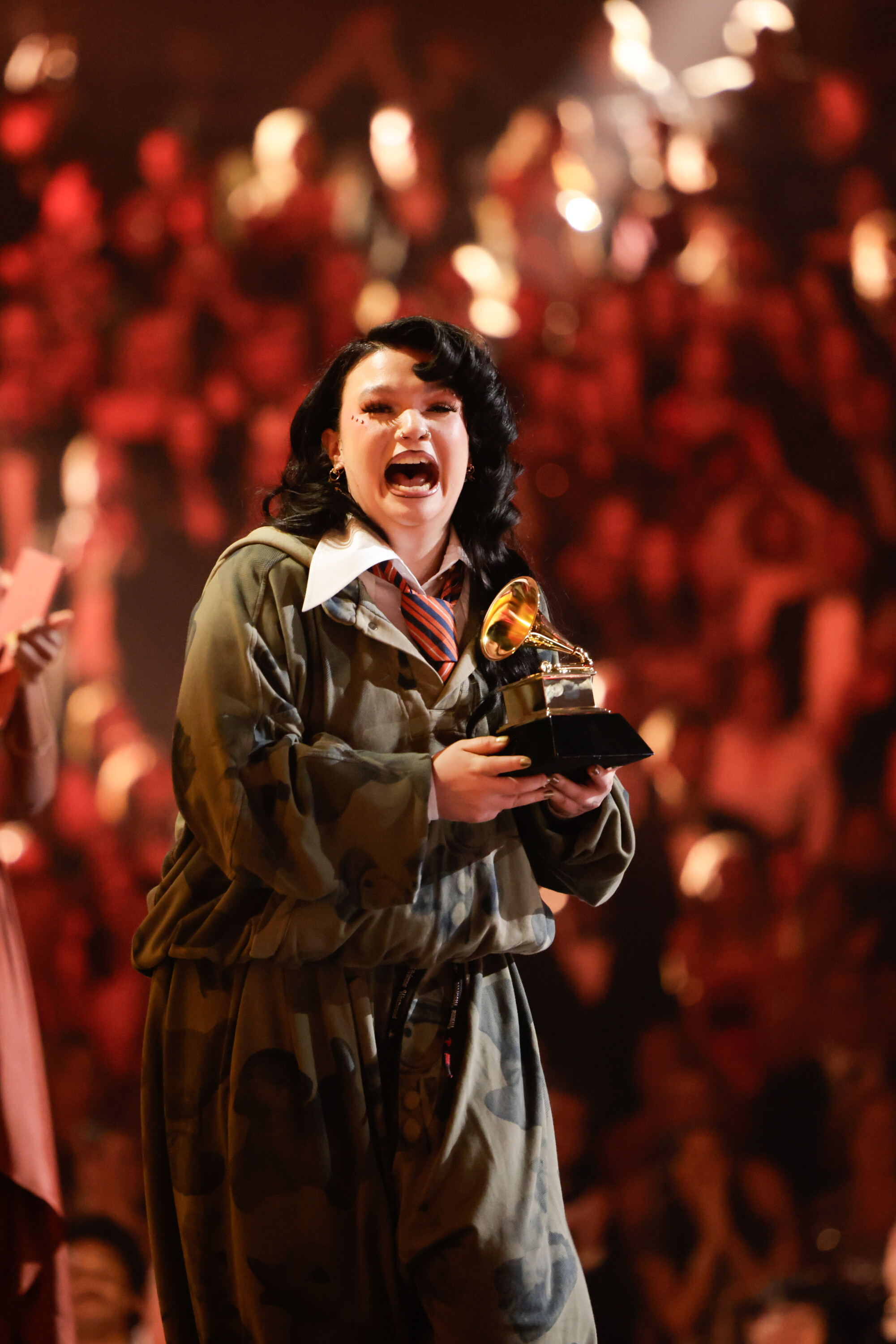 lola young 2026 grammys?width=698&height=466&fit=crop&auto=webp&dpr=4