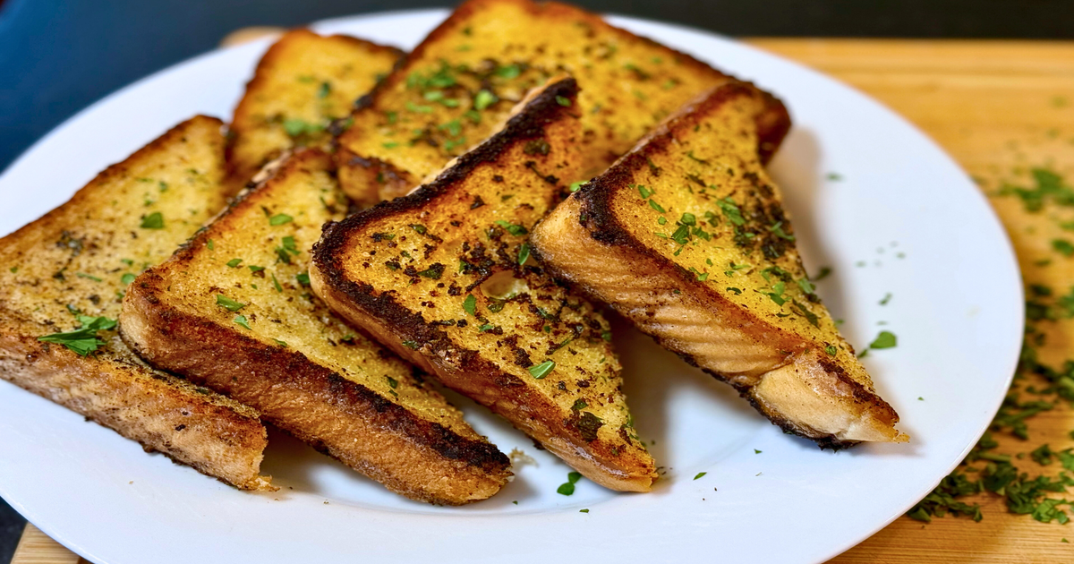 How To Make Raising Cane's Texas Toast At Home