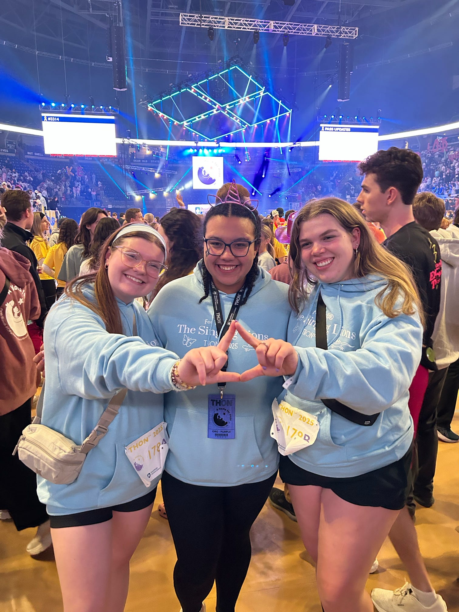 Friends on the THON floor