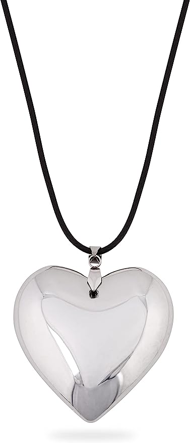 heart necklace?width=300&height=300&fit=cover&auto=webp&dpr=4