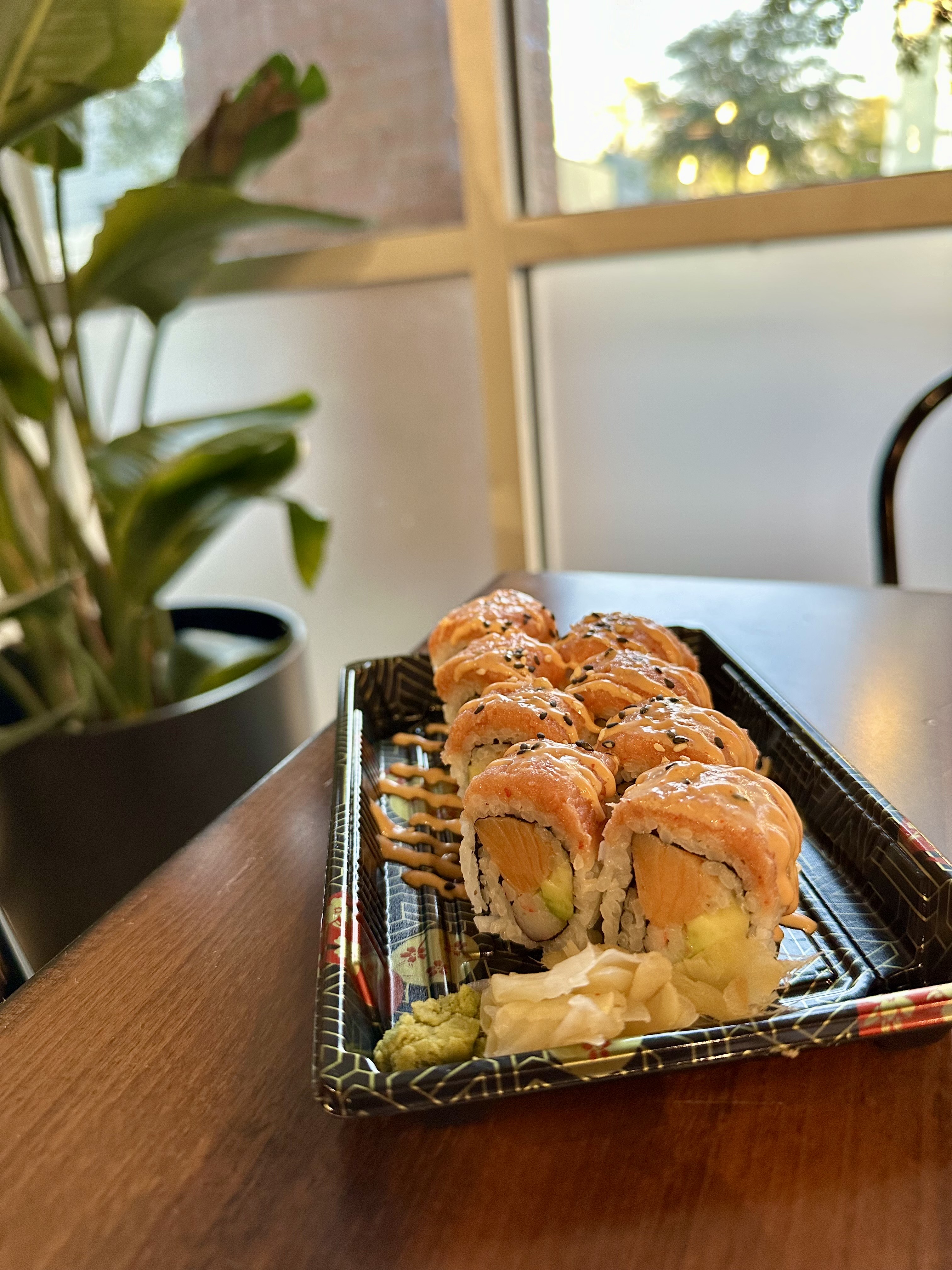 Lava sushi Roll from Nori