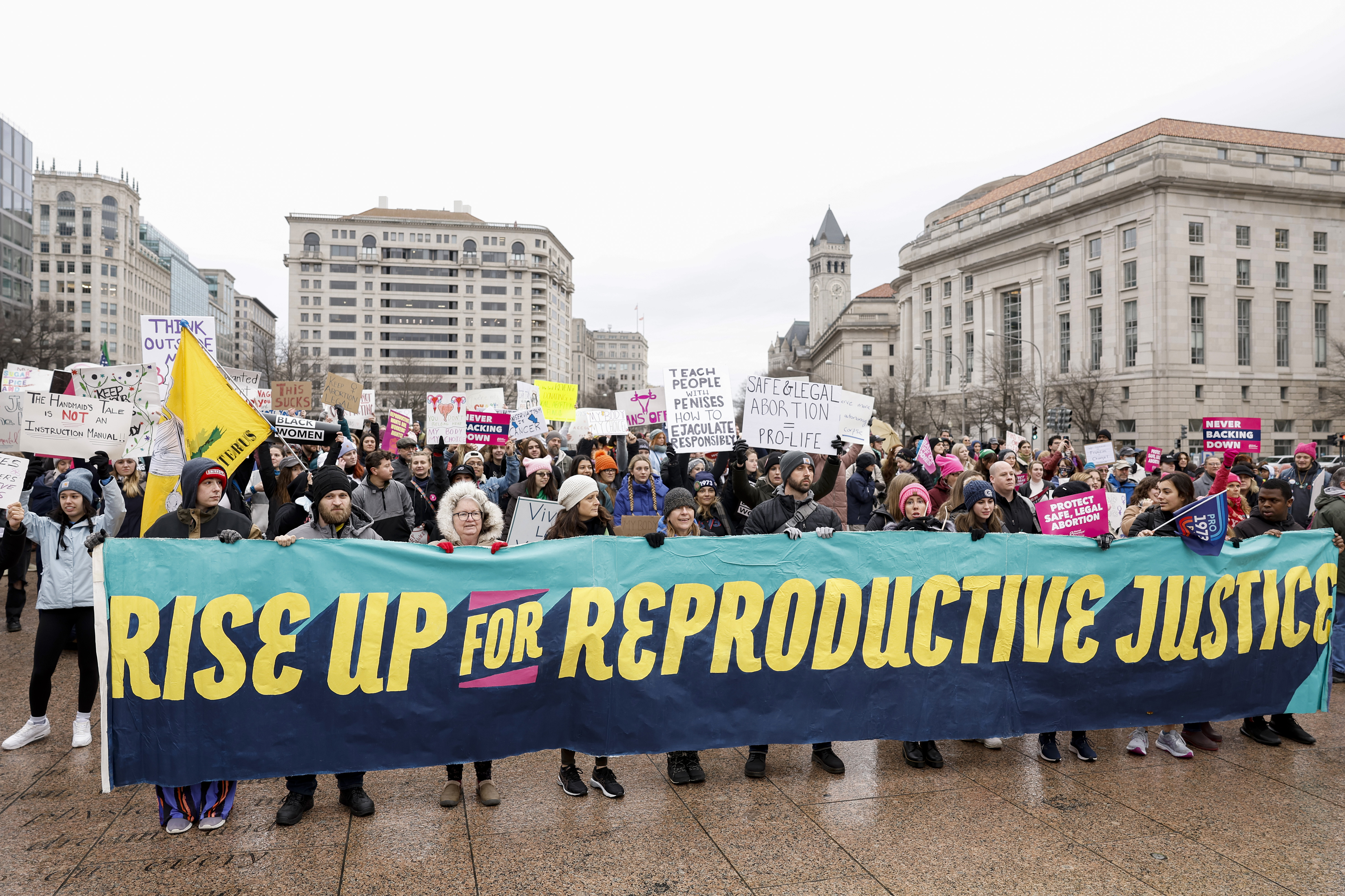 protest to protect reproductive rights