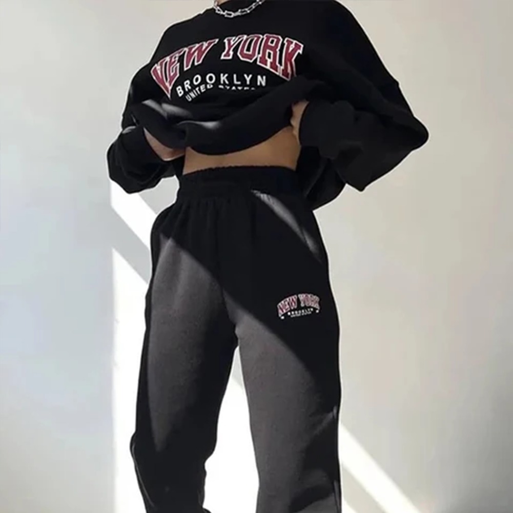 Auri 2-Piece New York Pullover Sweatshirt & Sweatpants Set