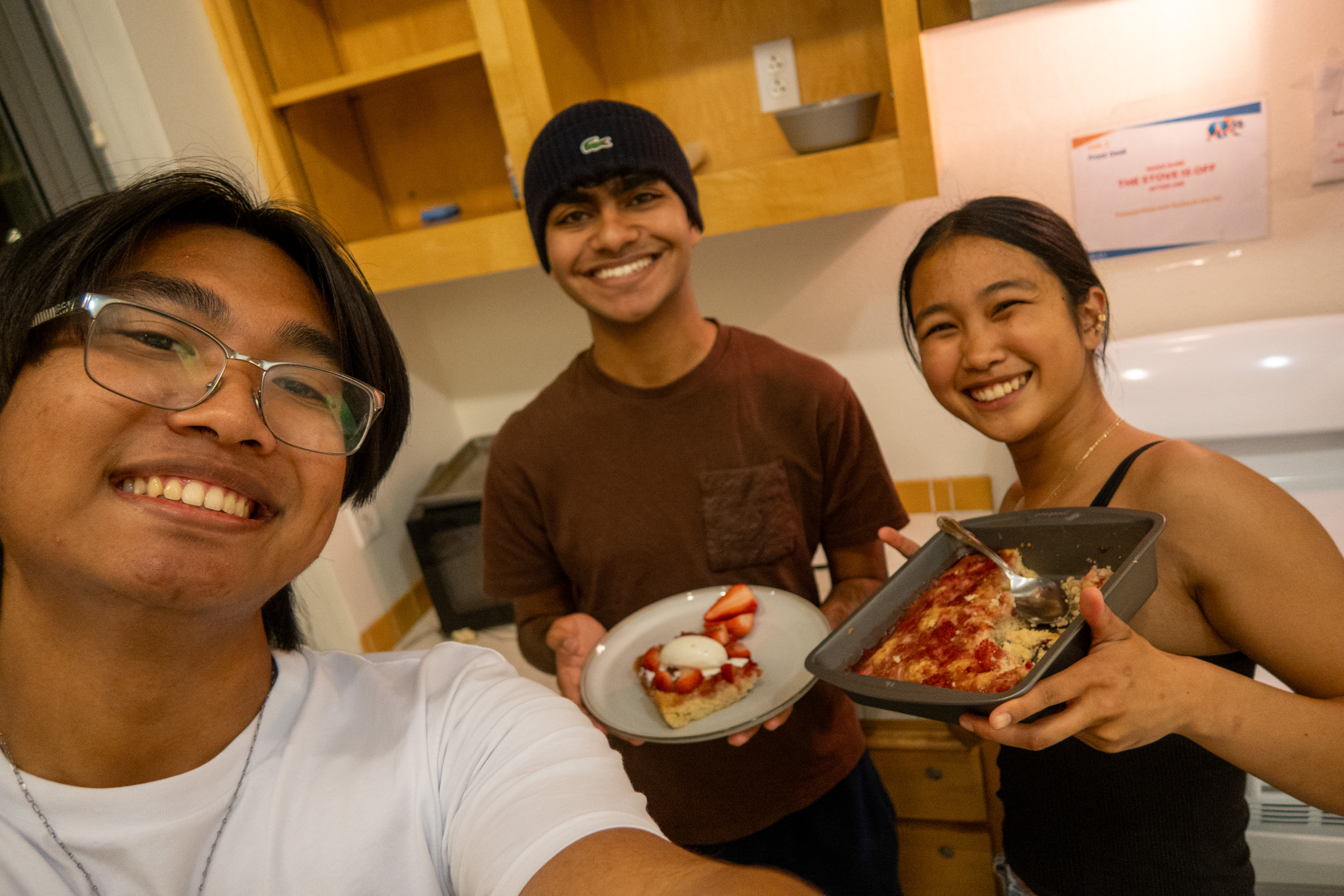 Strawberry spoon cake group photo