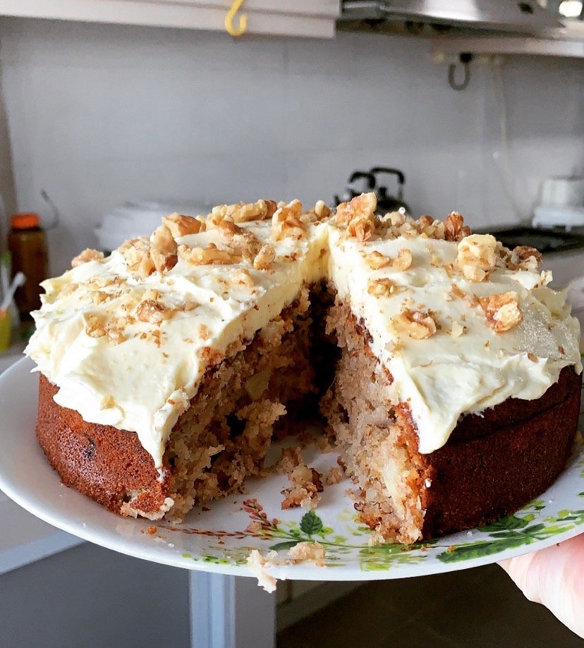 Walnut hummingbird cake 1