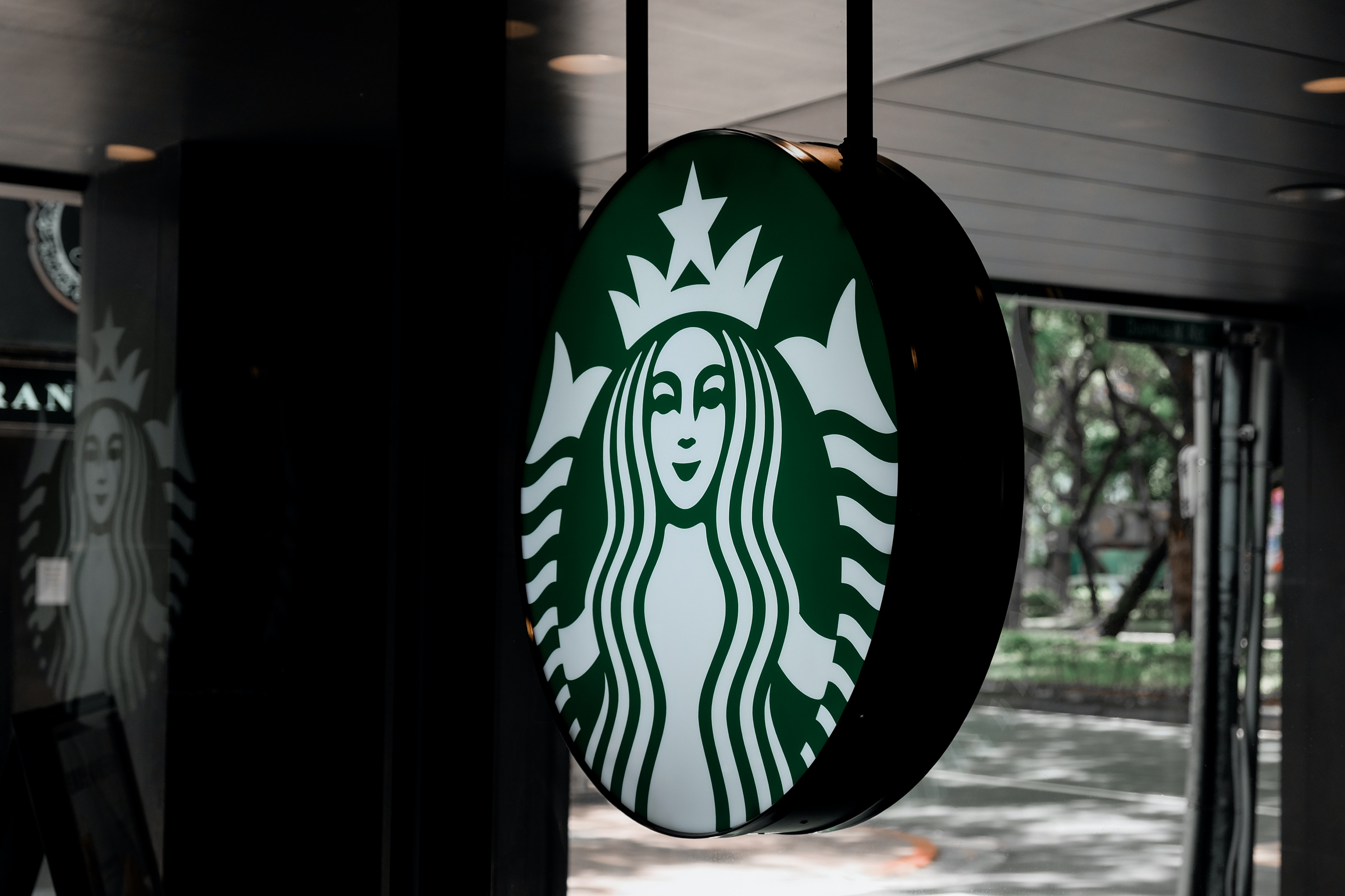 starbucks logojpg by Henry Co?width=698&height=466&fit=crop&auto=webp&dpr=4