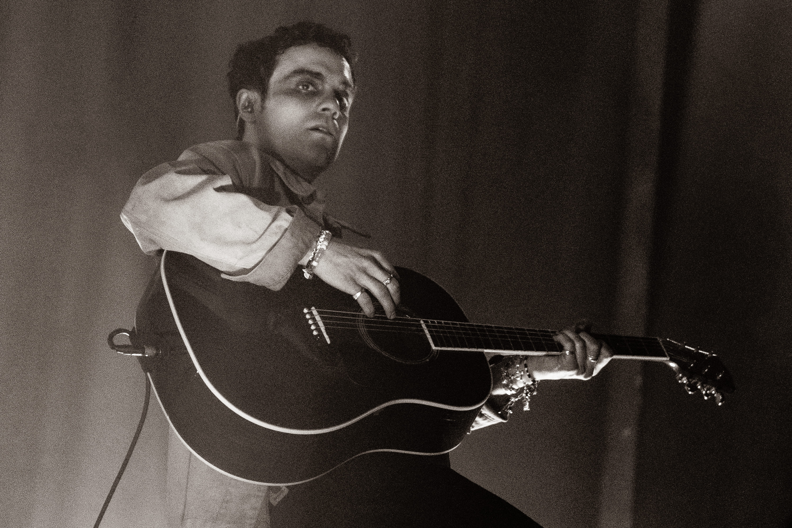 Del Water Gap performing at his concert in New Haven, CT on 3/4/2026