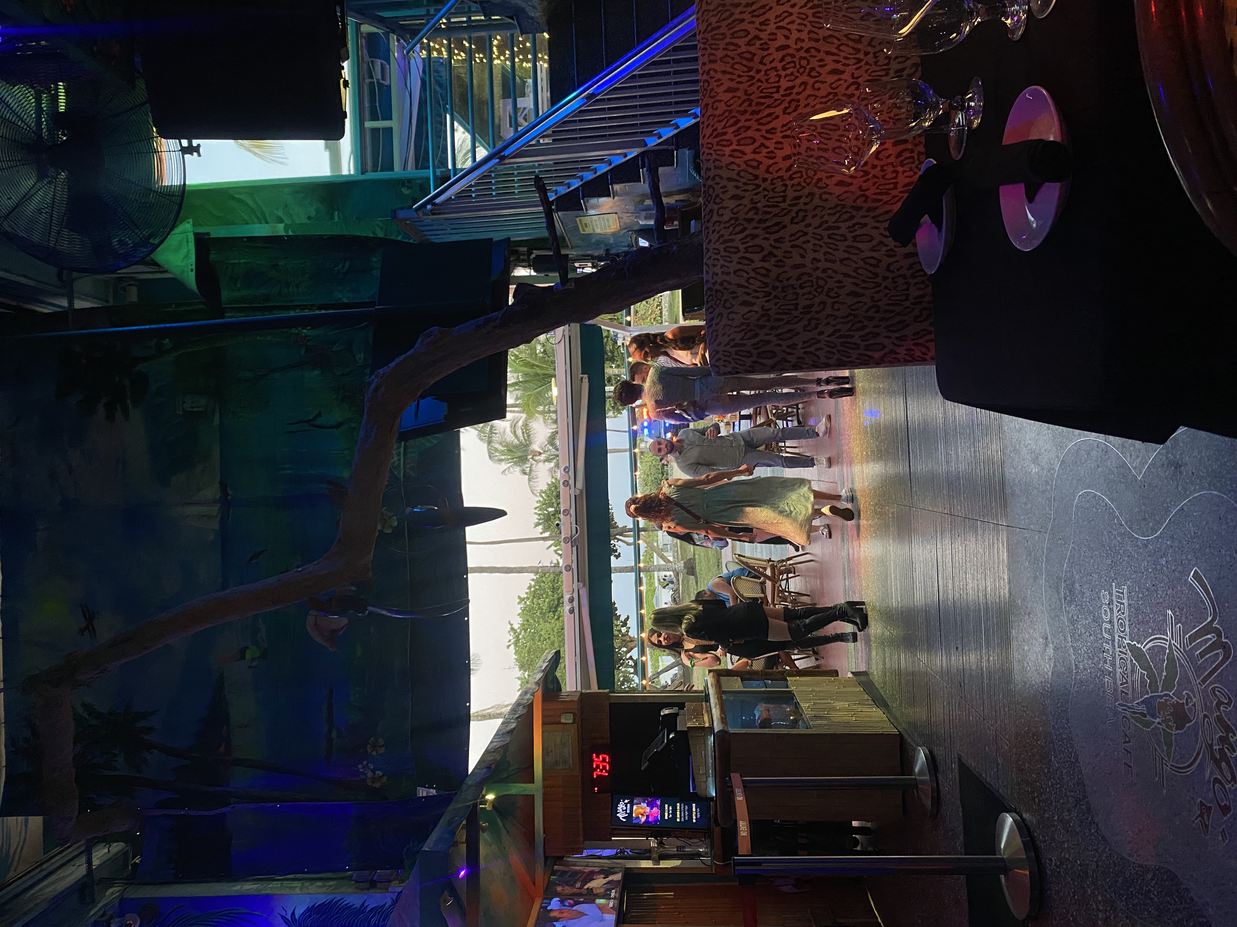 Mango\'s Tropical Cafe