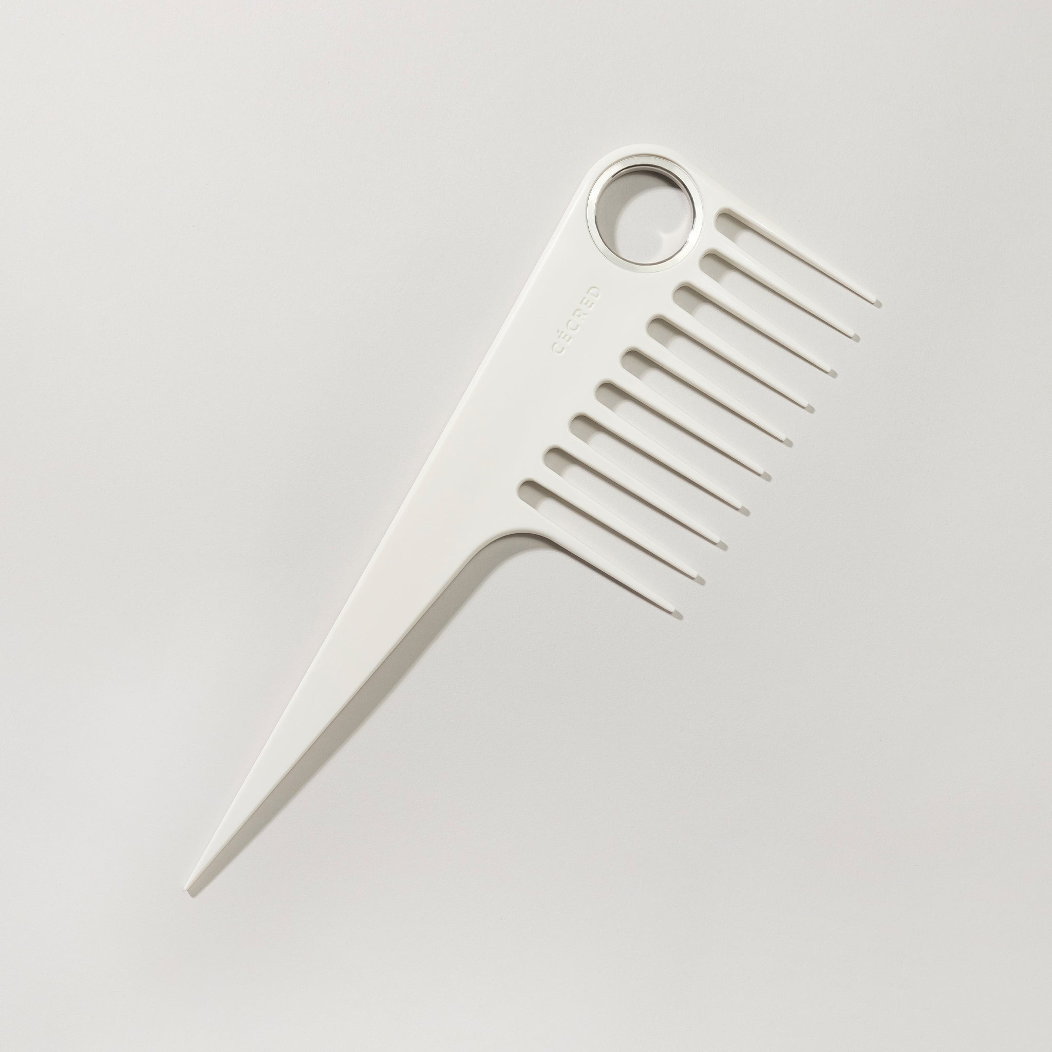 wide tooth comb