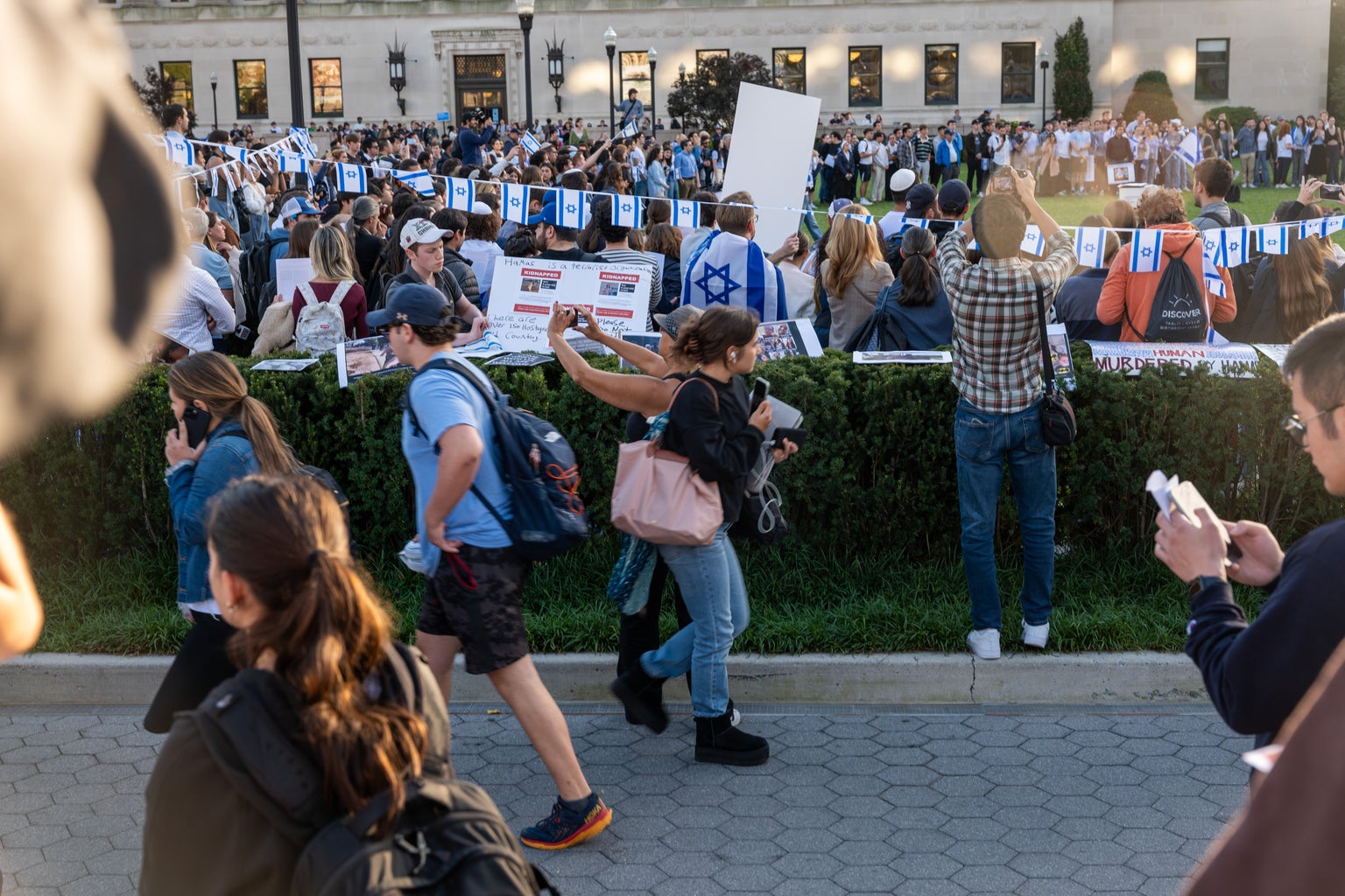 columbia university students at a pro-israel protest