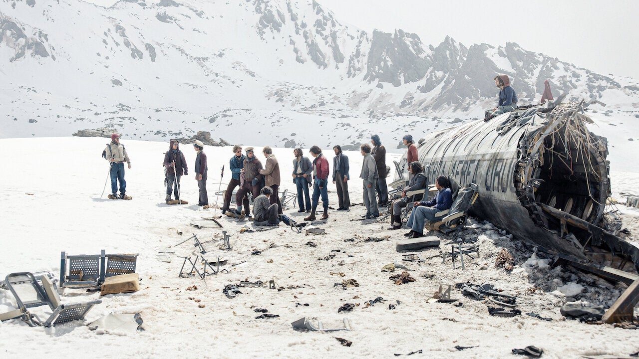 crashed plane and survivors