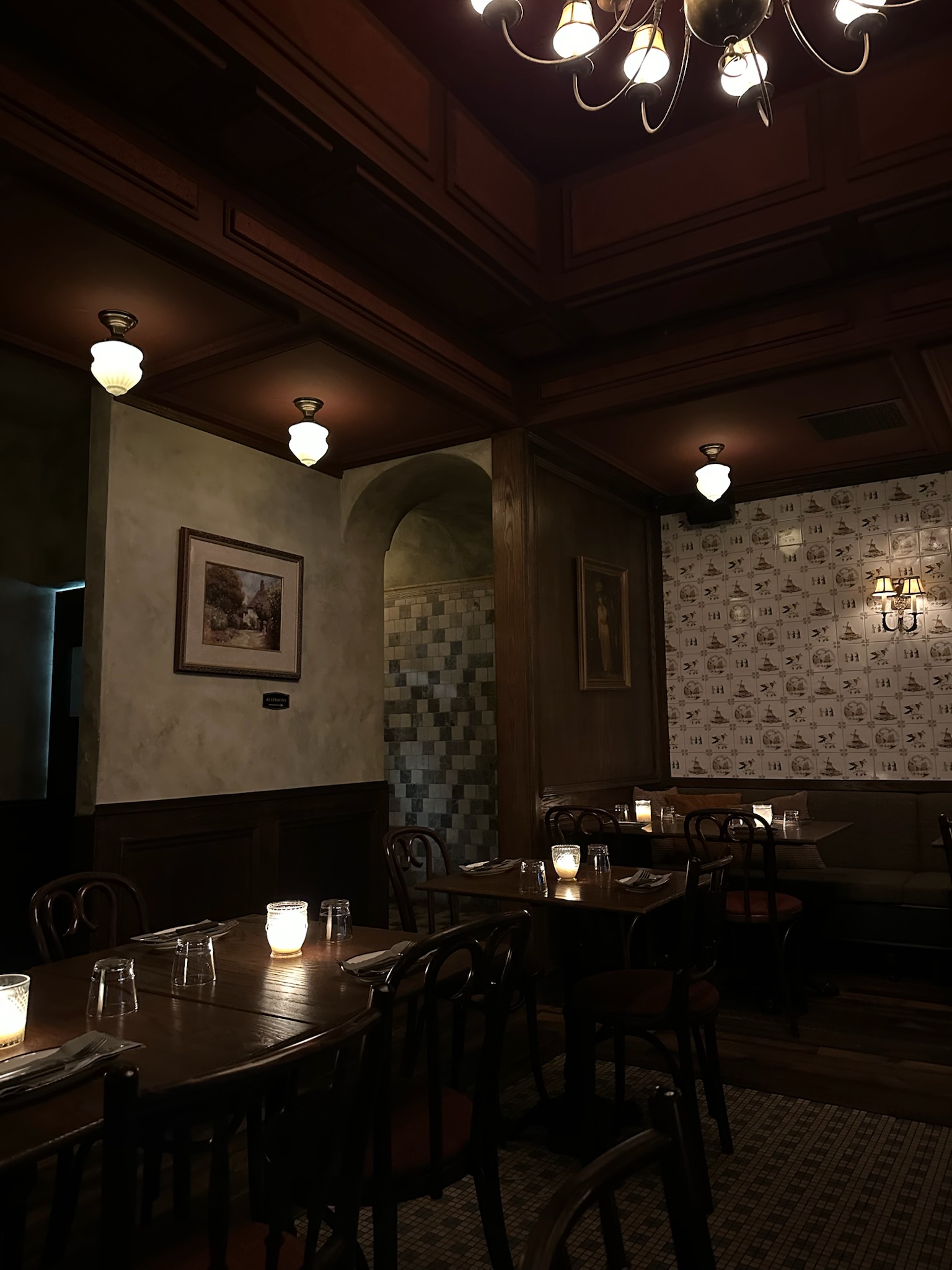 Bacari Culver City Interior