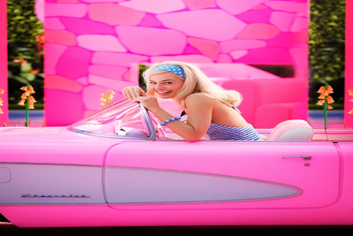 barbie movie margot robbie car?width=698&height=466&fit=crop&auto=webp