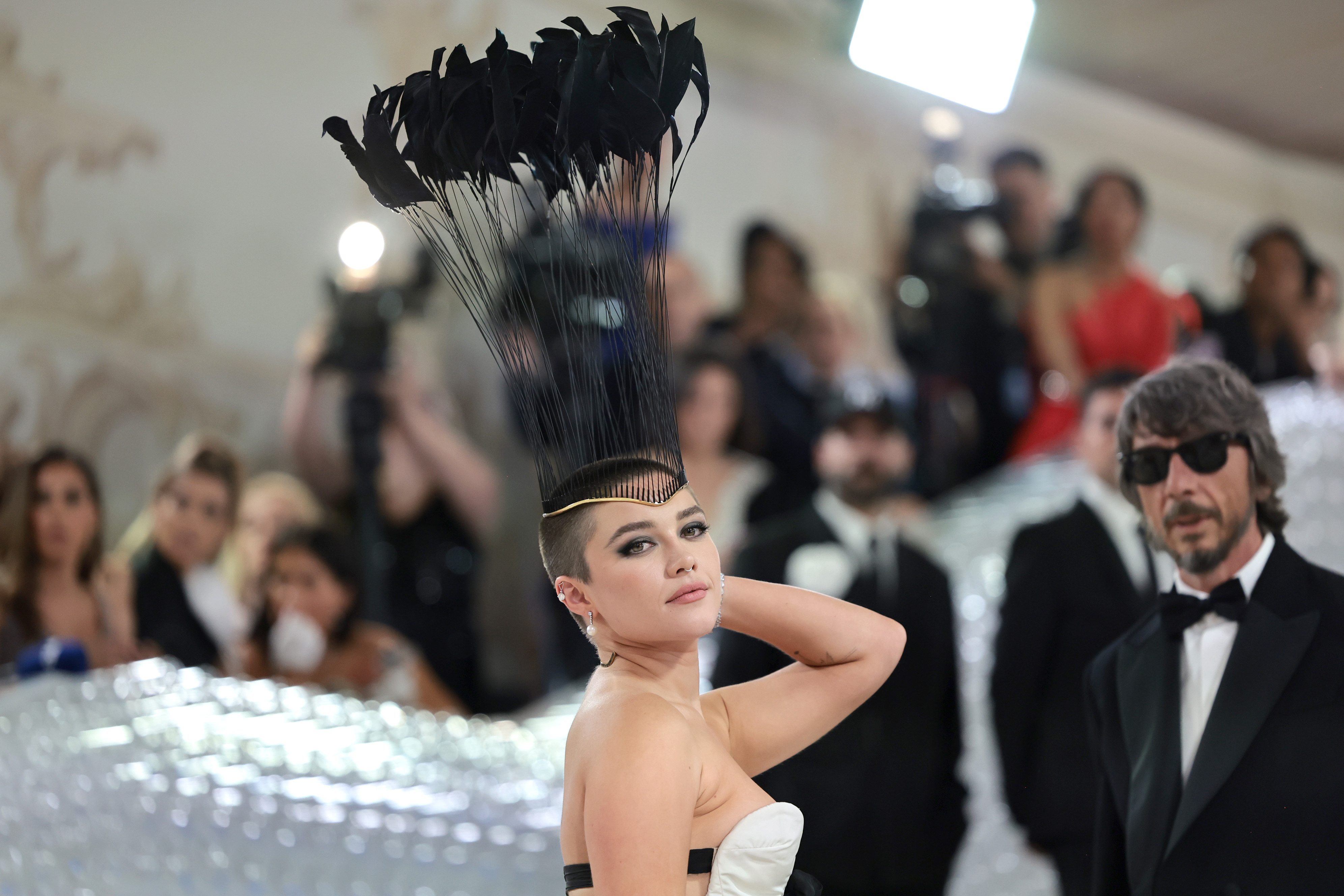 florence pugh met gala 2023 buzzcut?width=698&height=466&fit=crop&auto=webp&dpr=4