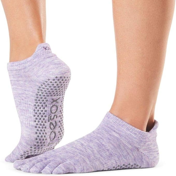 5 Best Pilates Socks On  To Purchase ASAP