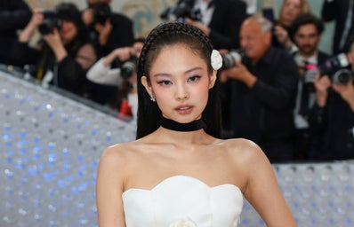 jennie kim at the 2023 met gala