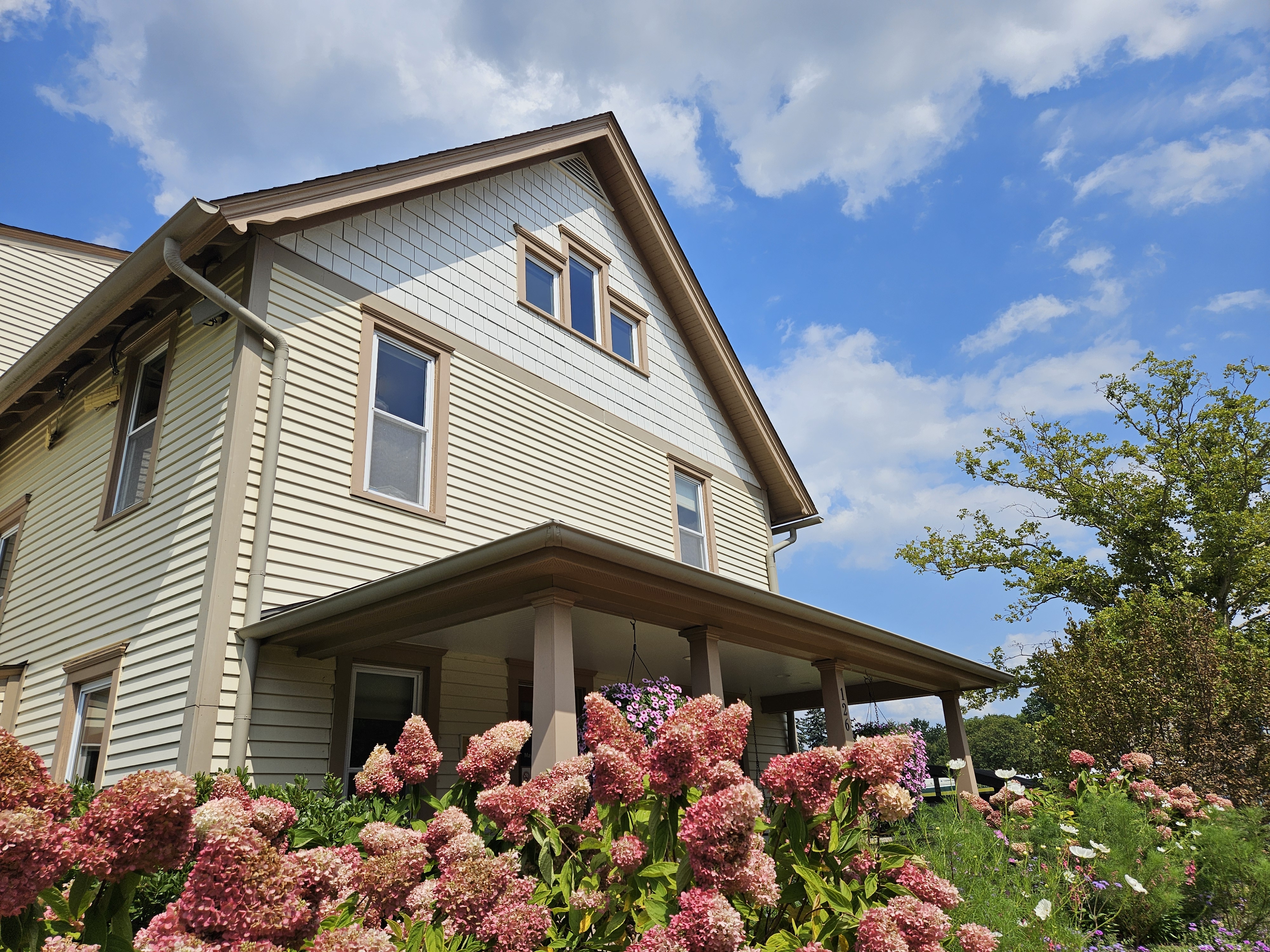 low perspective shothorizontaljpg by Molly Acquard?width=698&height=466&fit=crop&auto=webp&dpr=4