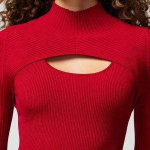 key hole sweater