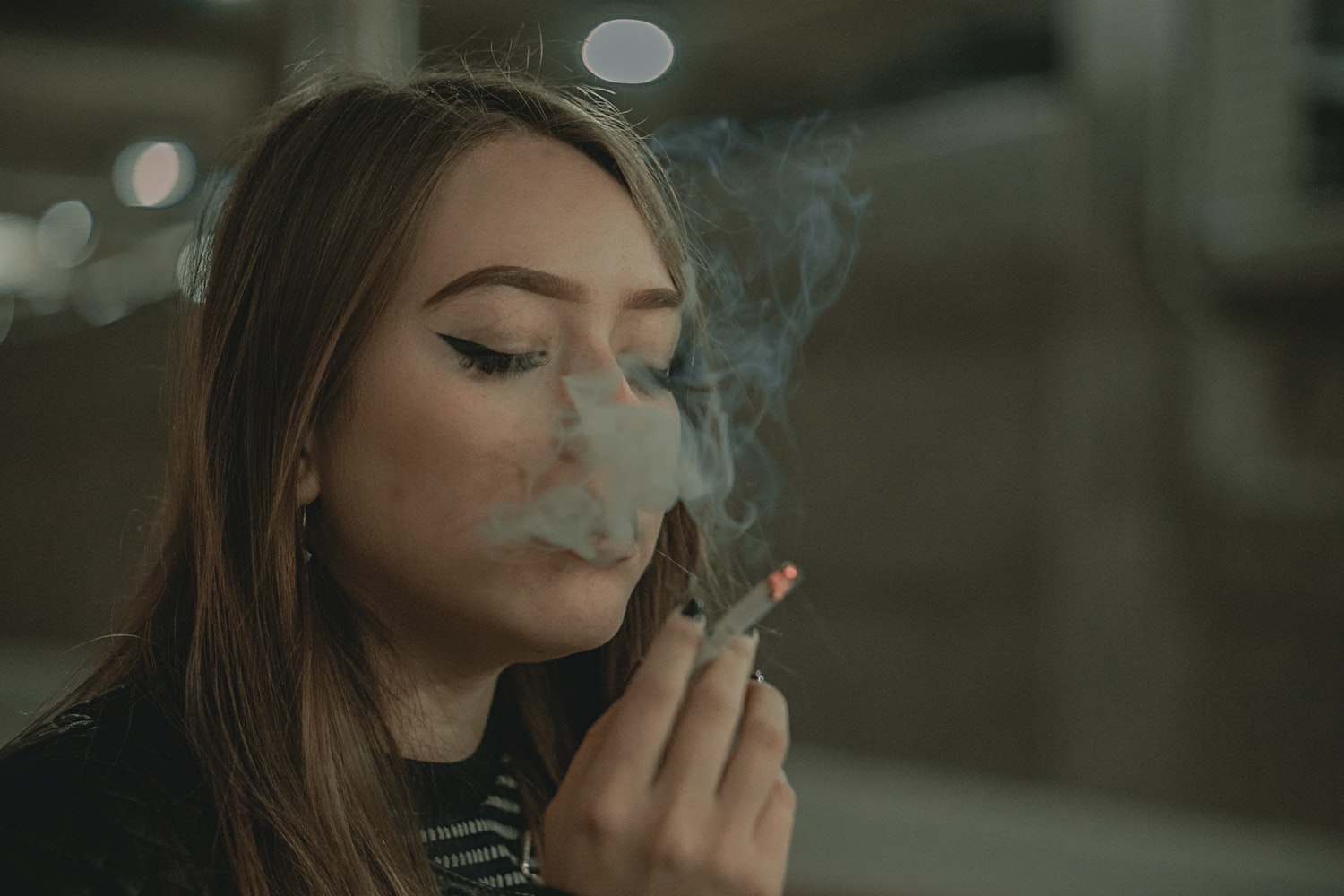 smoking imagejpg by Unsplash