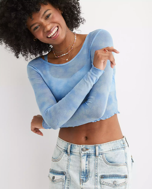 The Peekaboo Bra Is Back, & Here's How To Style The Trend