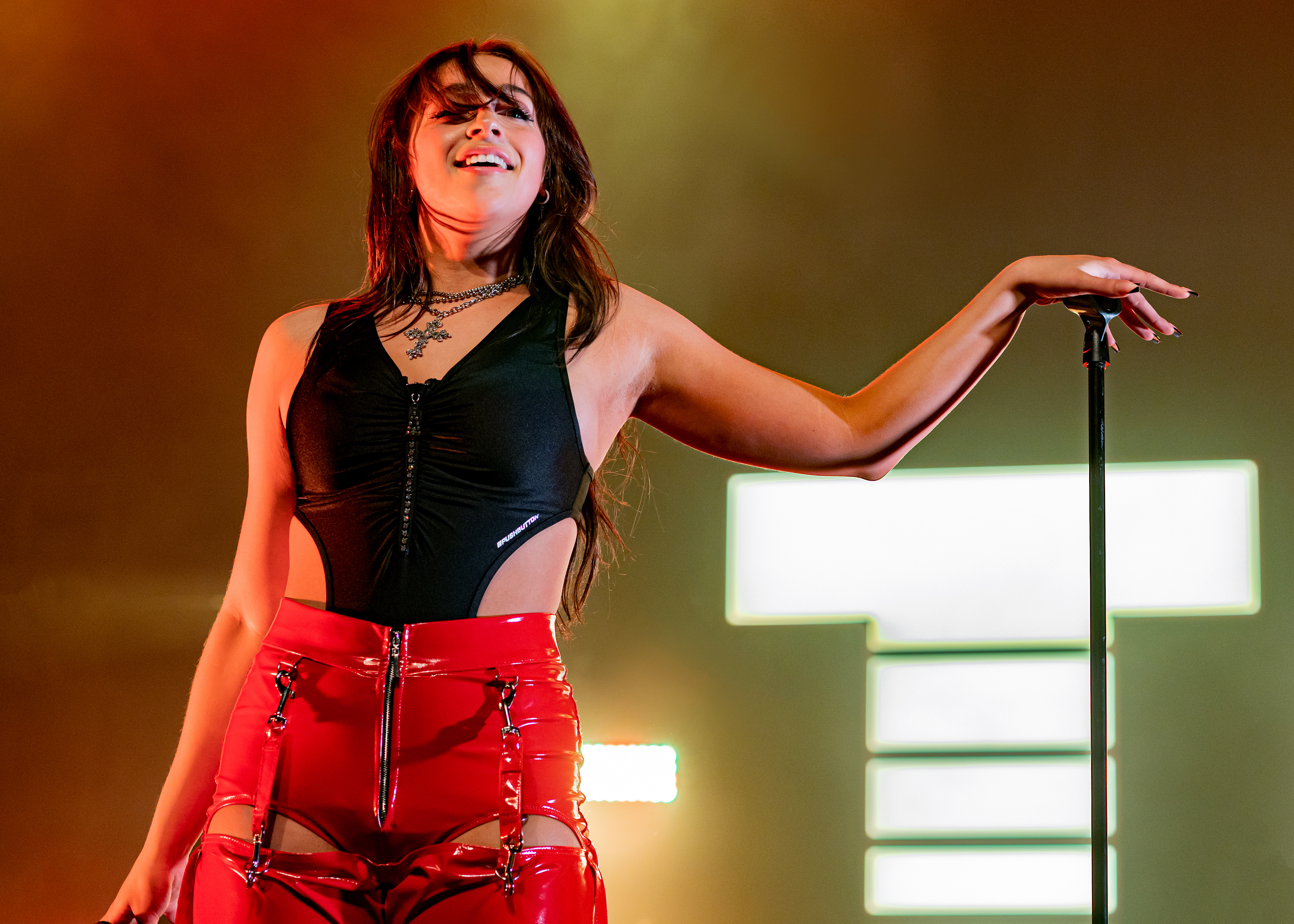 Tate McRae in concert