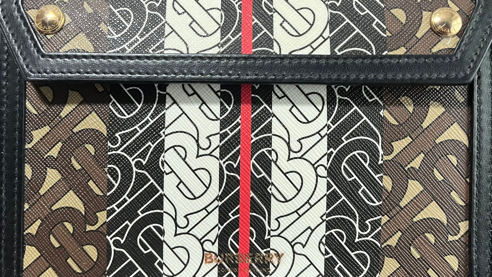 A picture of  Burberry bag