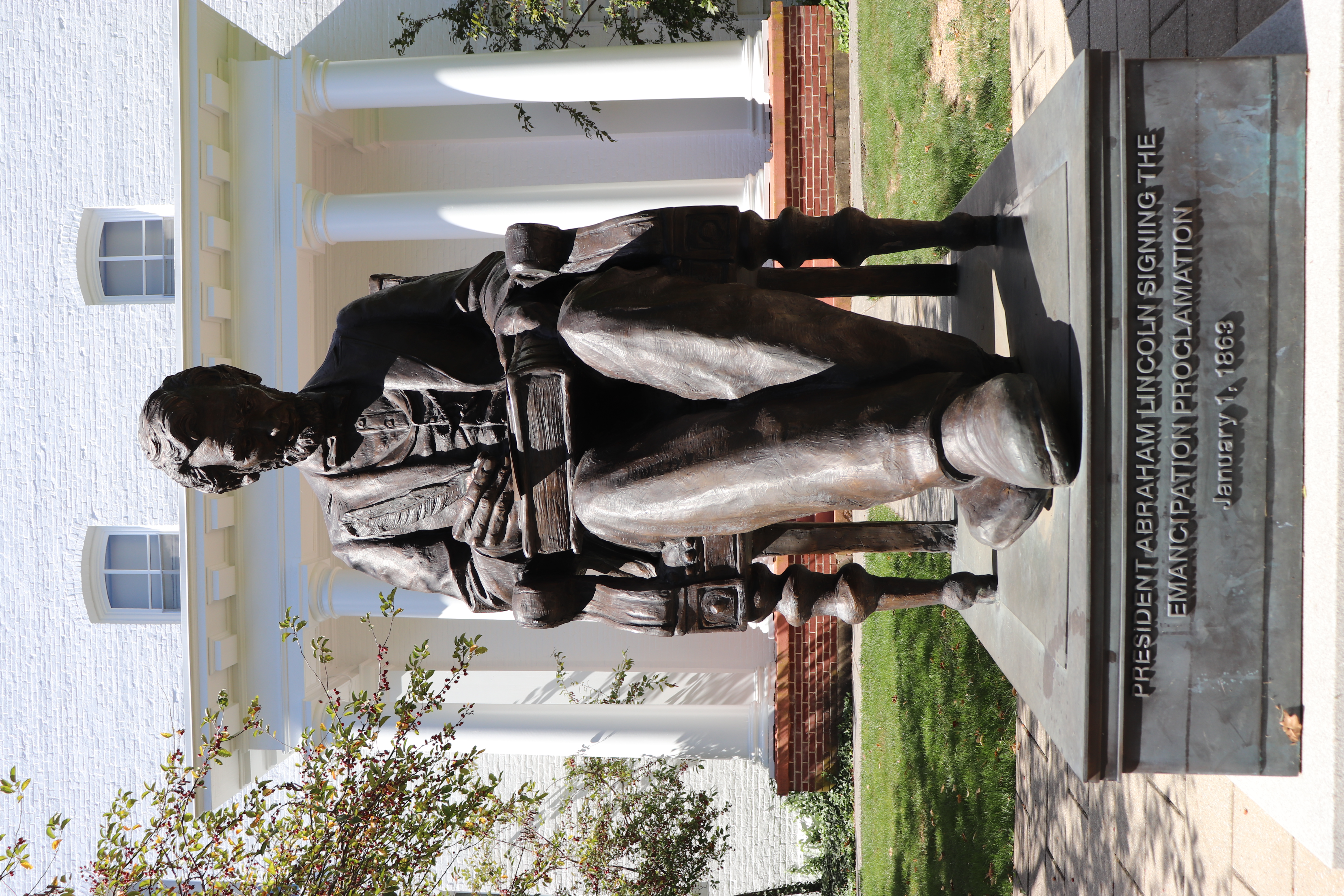 President Lincoln Statue at Gettysburg College