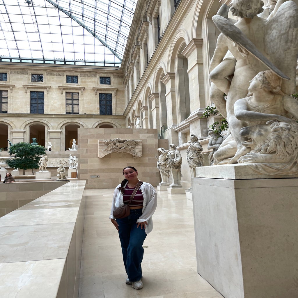 Image of me in the Lourve.