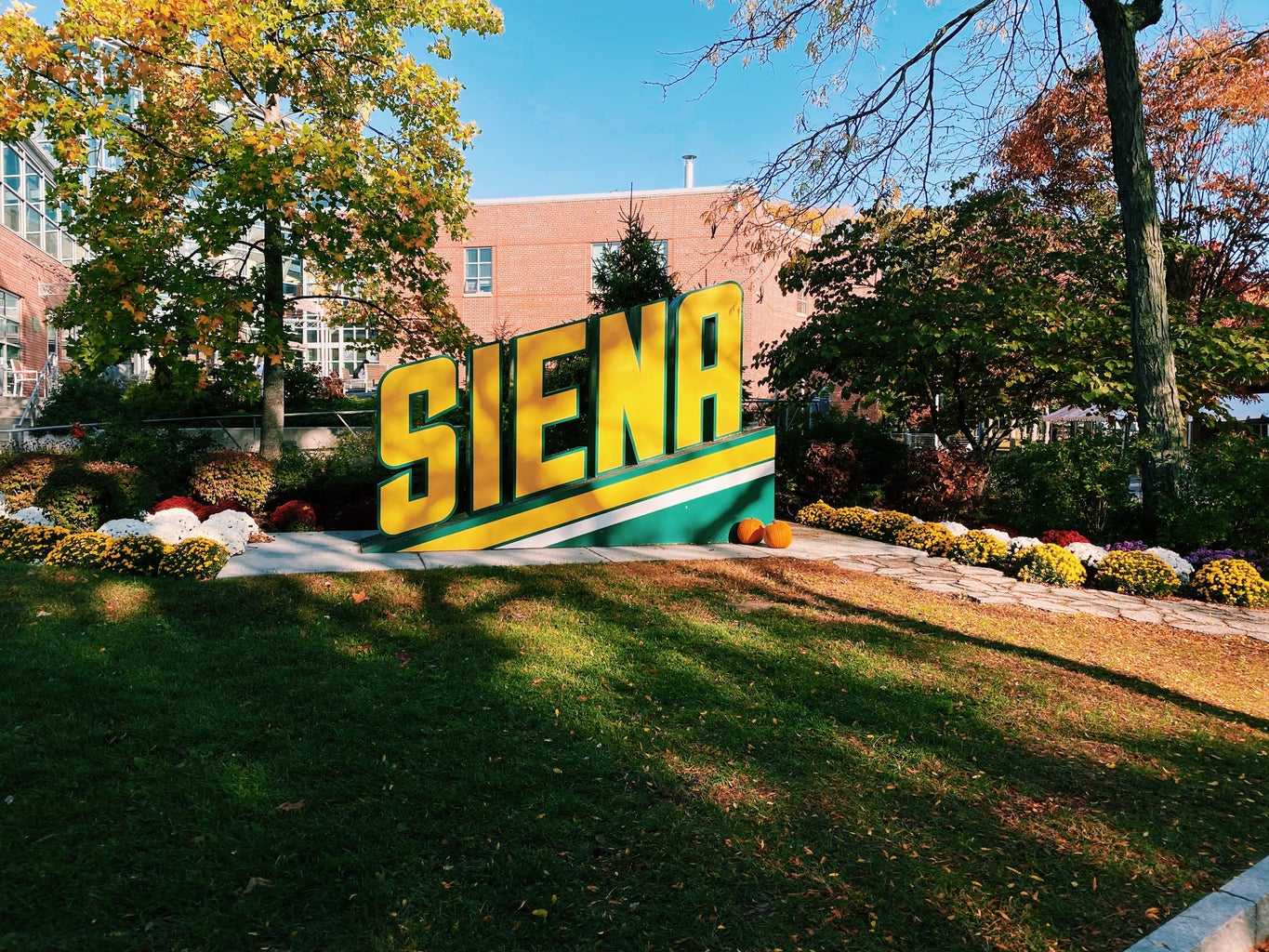 Siena College sign
