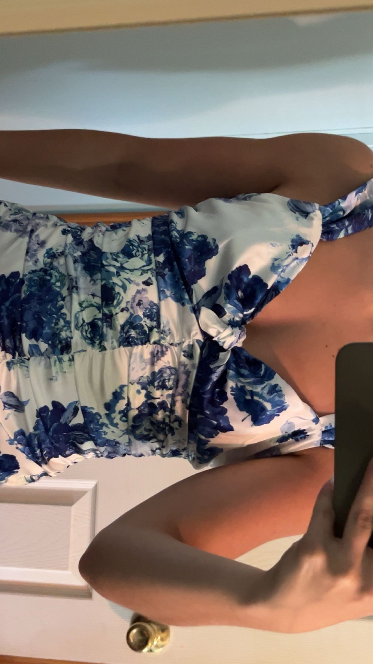 For an article I\'m writing about outfits for study abroad. This is my image of a bodysuit I bought