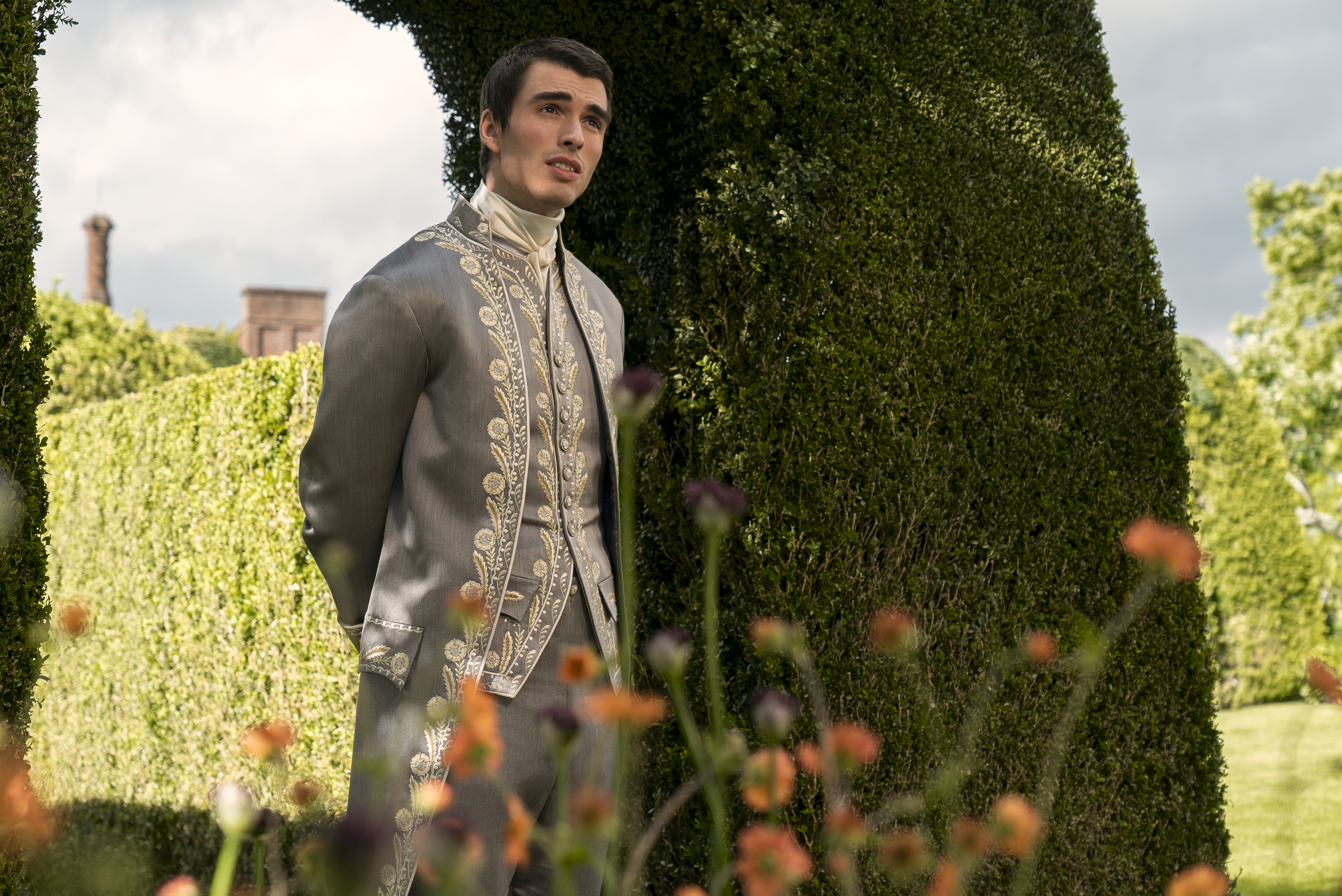 king george in \'queen charlotte: a bridgerton story\'