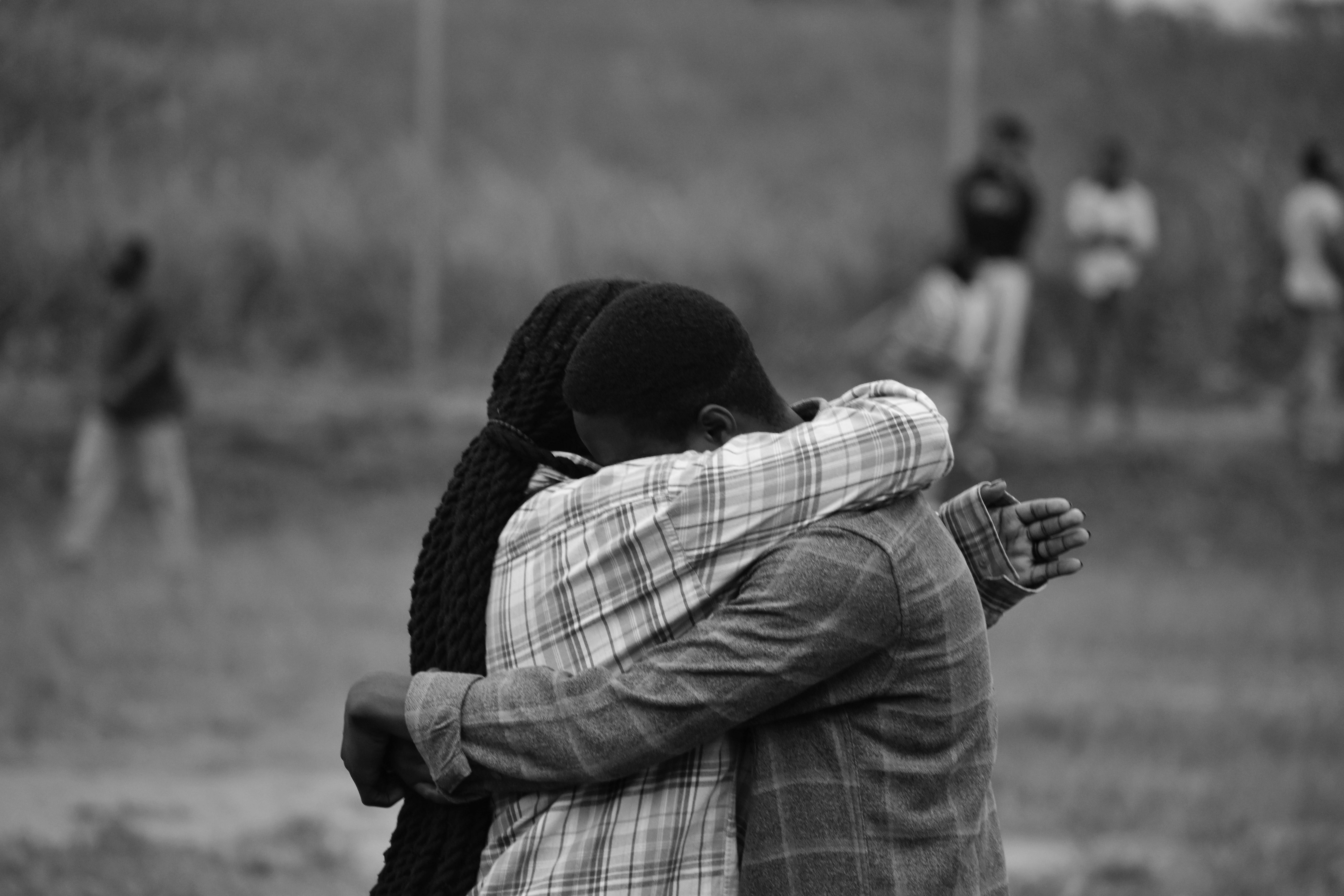 2 people hugging