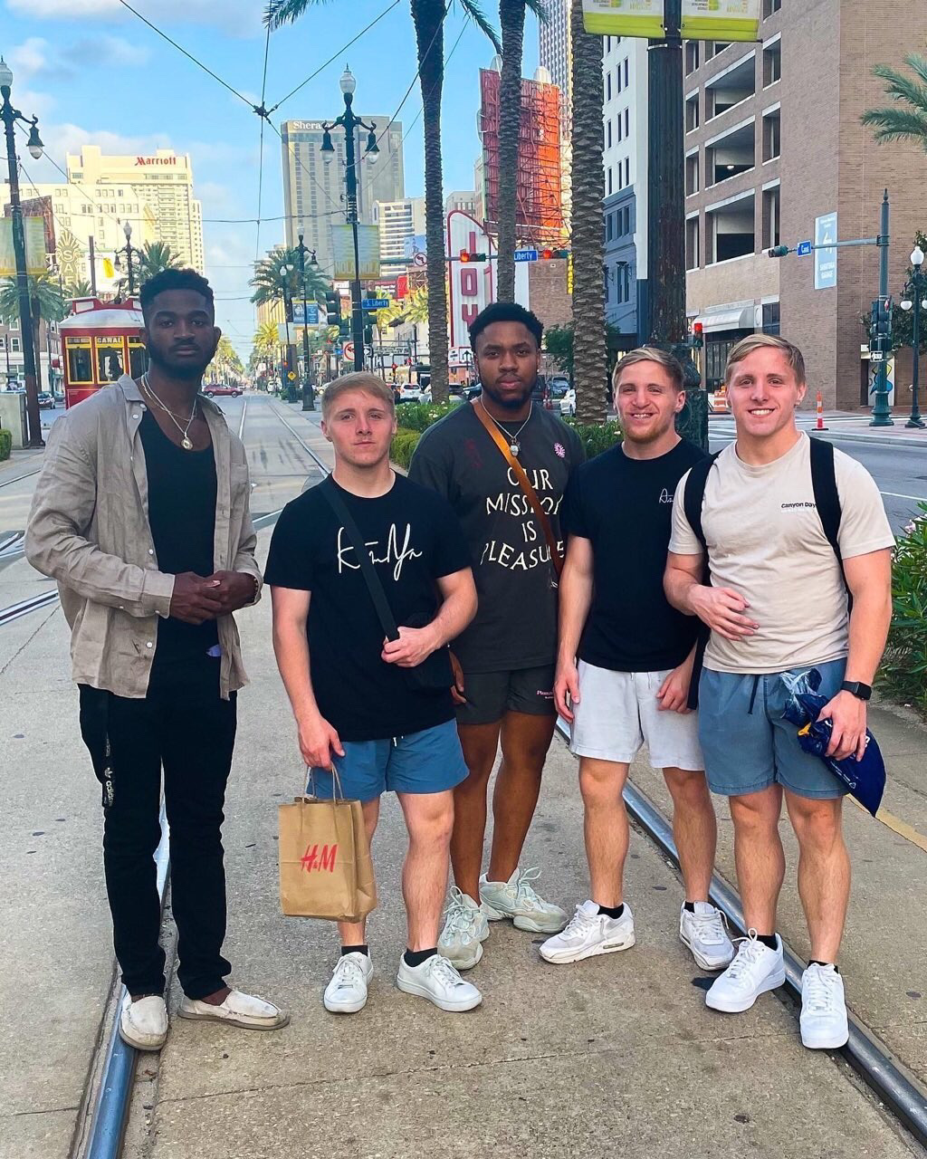 1f3b3cddb5d04d10b1d00938d87db7fcjpg by AchieveYou group?width=698&height=466&fit=crop&auto=webp&dpr=4