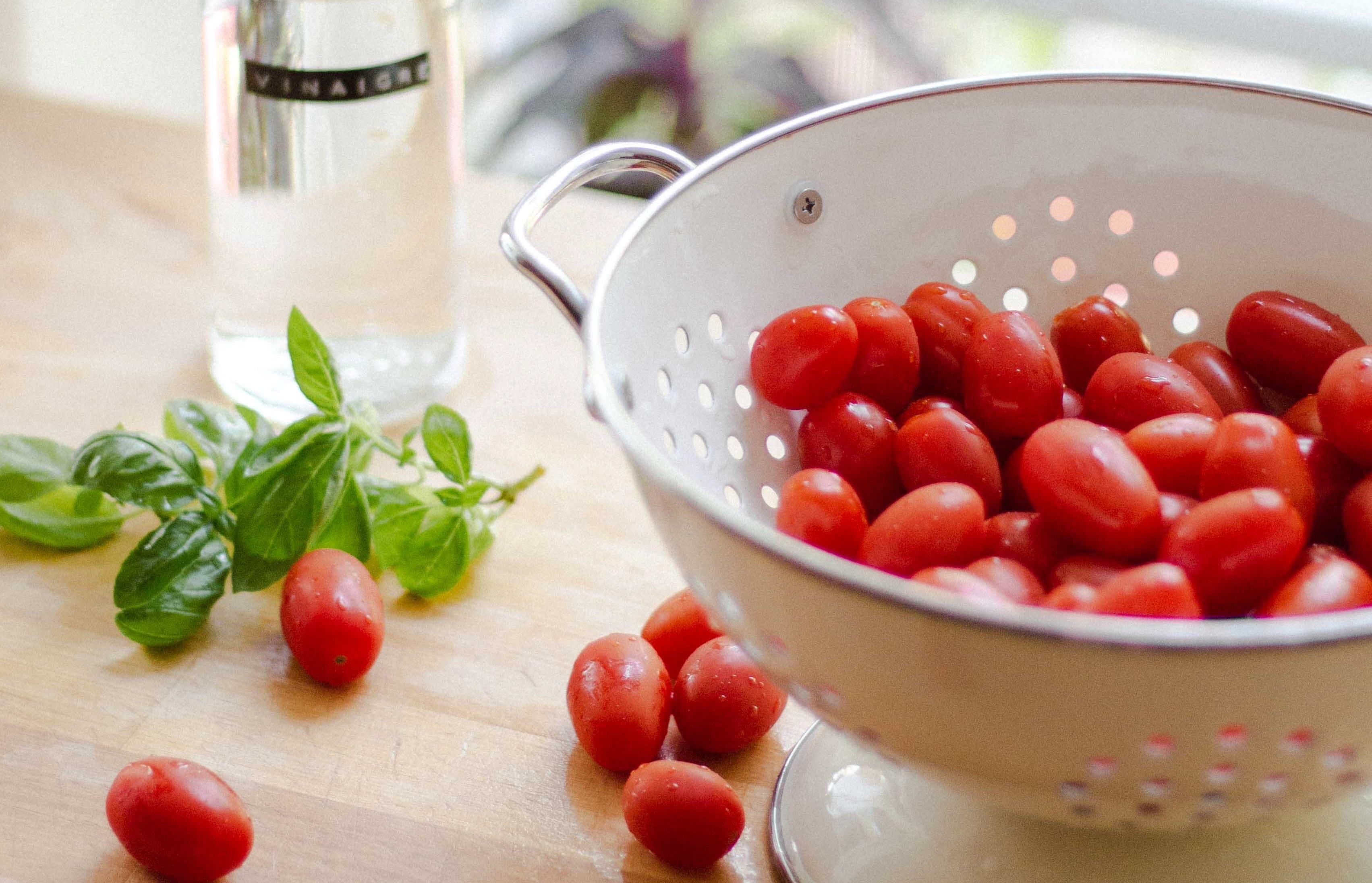 tomatoes in bowl croppedjpg by Maude Frdrique Lavoie on Unsplash