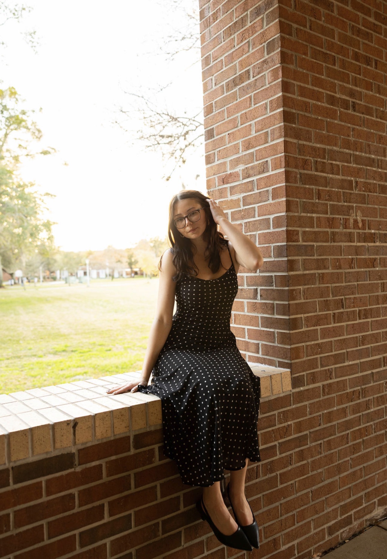 Grad Poses - Grad photos article for the girlies -  Katie Powell Resubmission with written approval by photographer