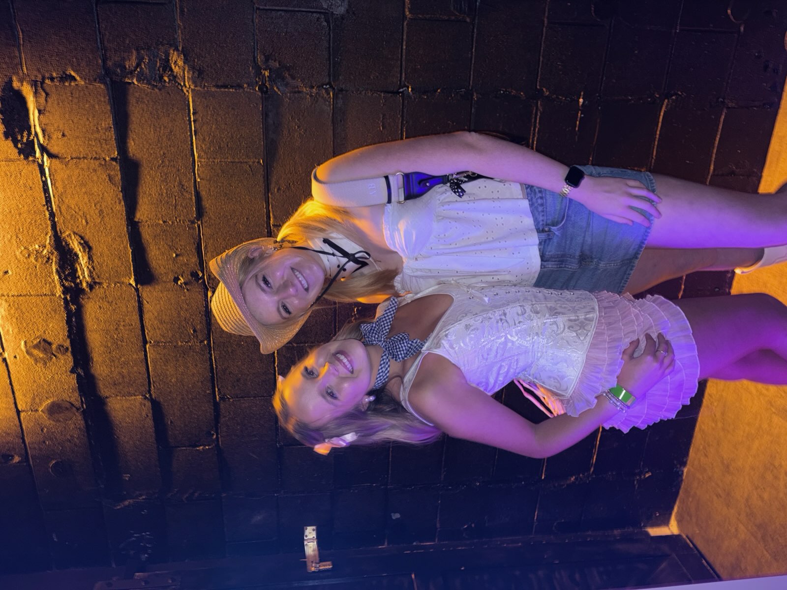 A girl with her friends, highlighting the neck scarf.